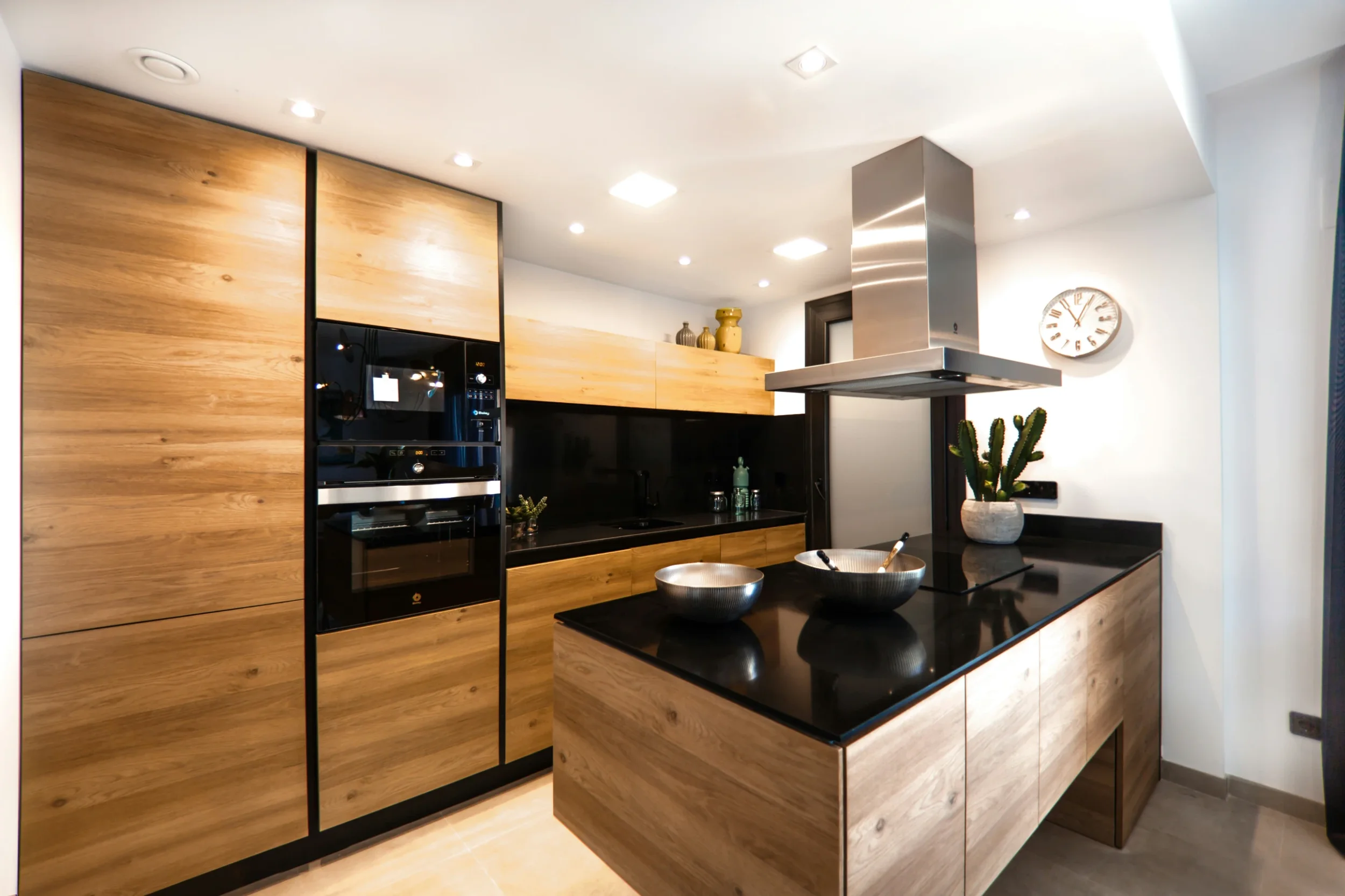 Wood Kitchen Cabinets Are Back: How to Choose a Warm, Modern Look That Feels Timeless