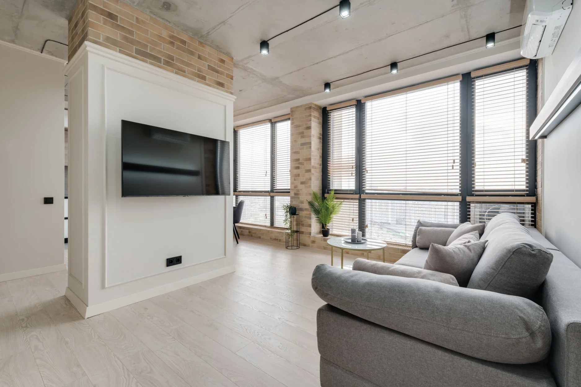 What Happens on AC Installation Day: A Room-by-Room Walkthrough