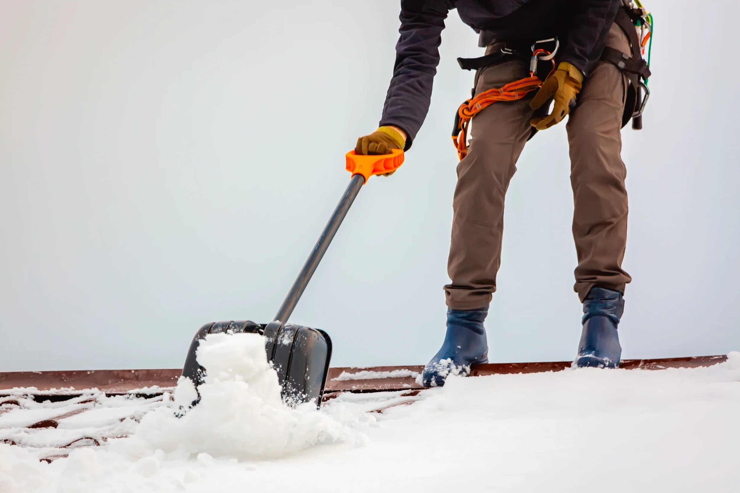 Winter Roof Maintenance Tips Every Homeowner Should Know