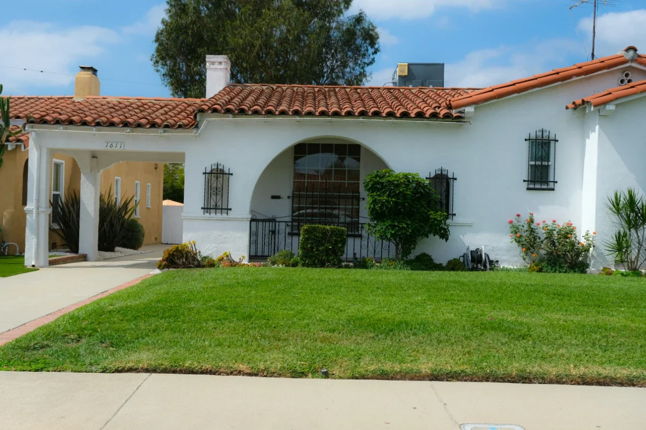 Landscaping Projects That Can Completely Transform Your Outdoor Space