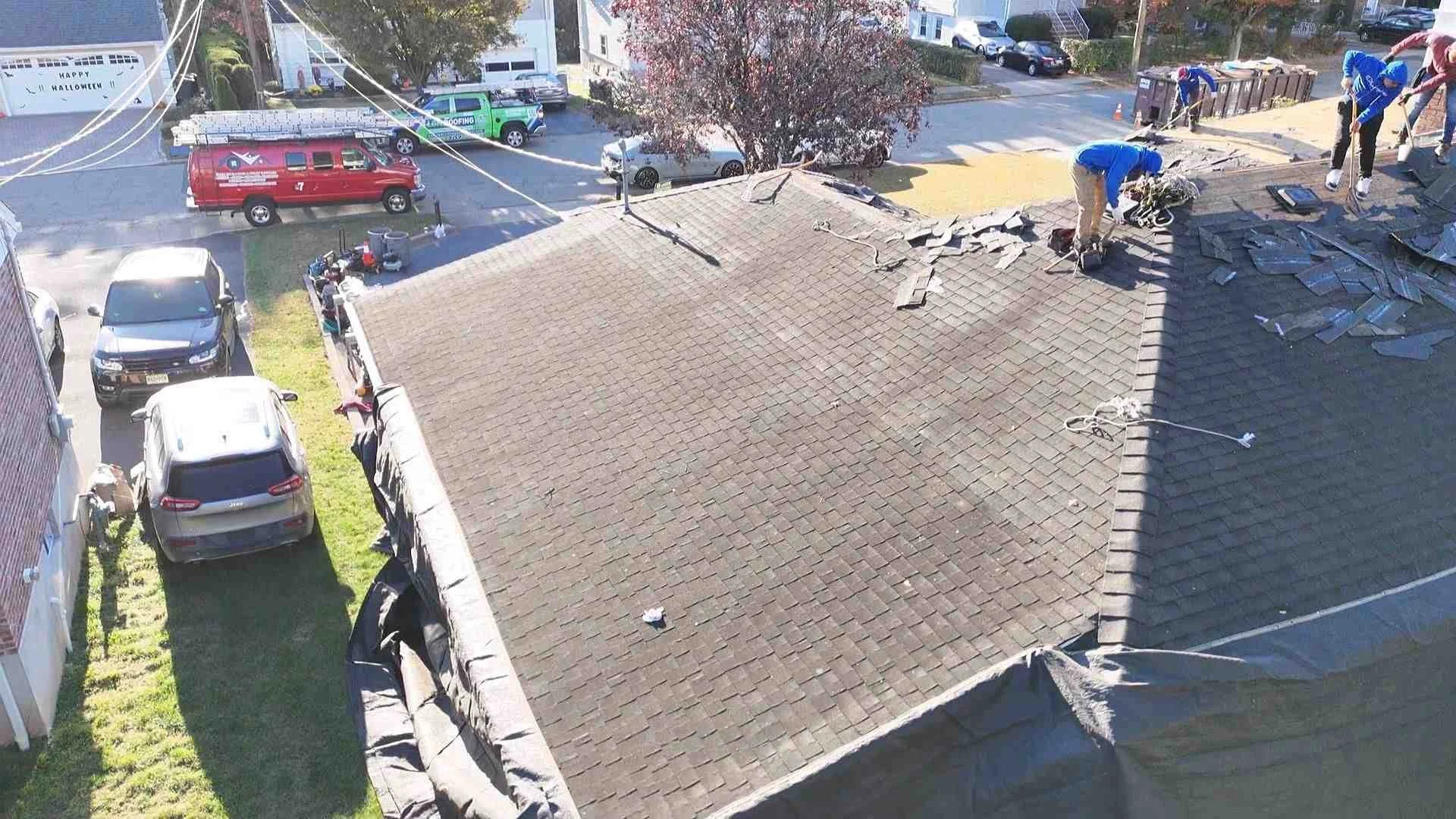 What Homeowners Should Know Before Starting a Roof Replacement