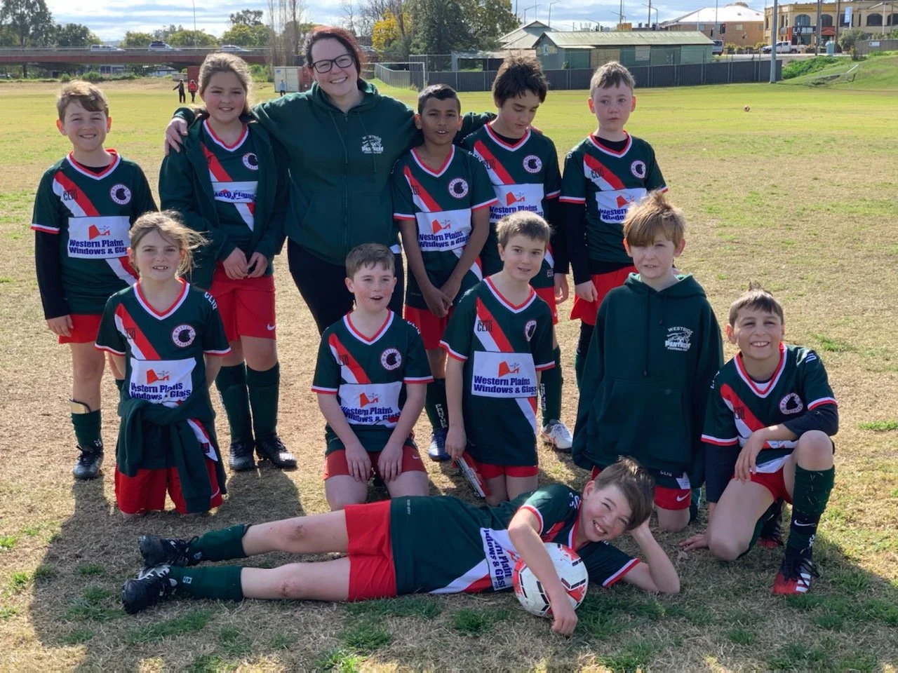 U11 White - Jade Salmon & Peta Powyer