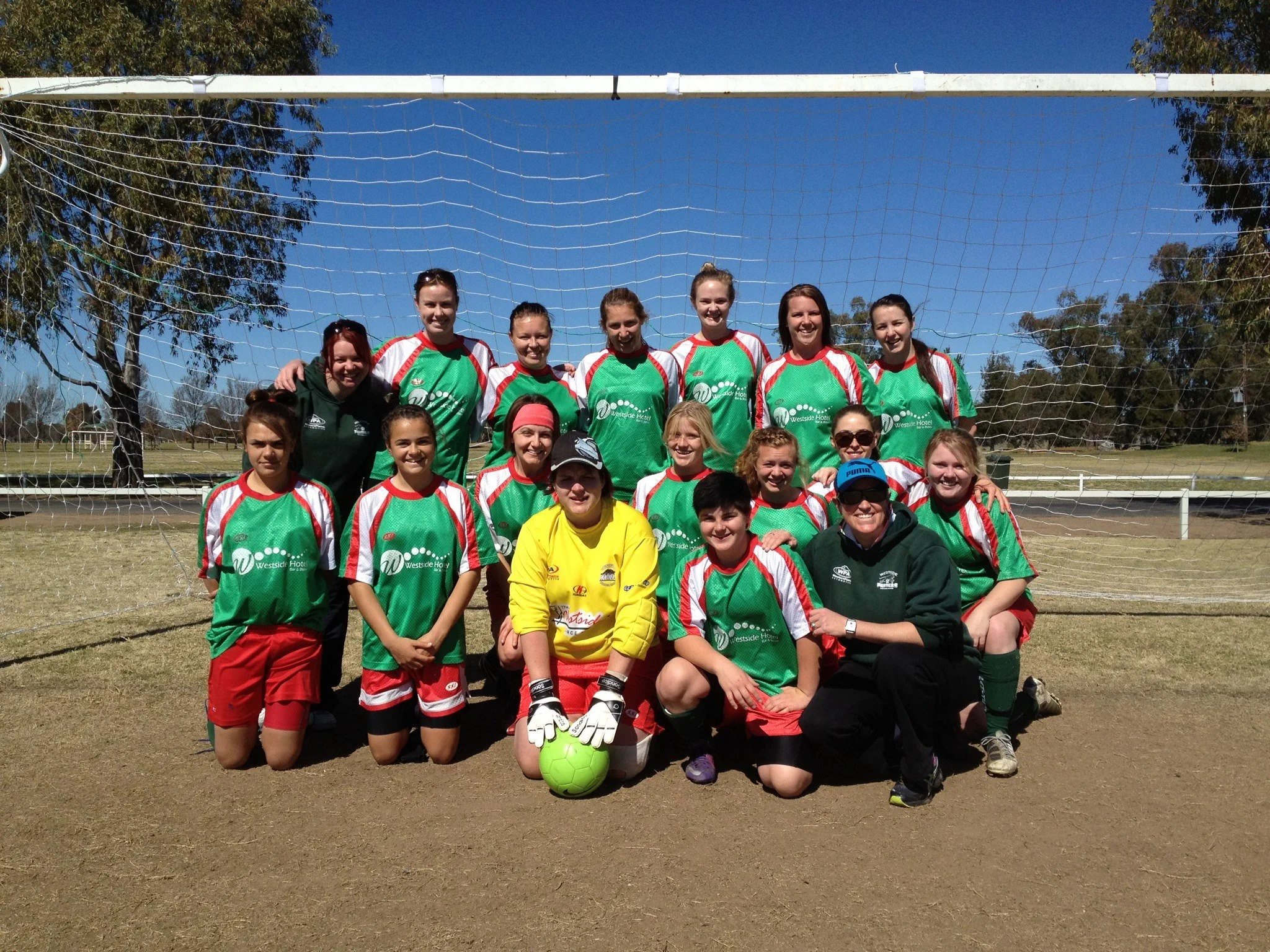 2012 Open Womens team Grandfianlists  
Pictured: Kate Woodbridge, Karla Hodges, Courtney McCauley, Ilka Grattan, Leesh Hafoka, Kassandra Shearer, Lake River, Mel Wefa Rieschieck, Ash Poulter, Nikea Richardson-Bell