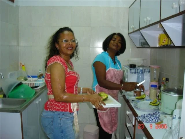 Stela (Kinshasa, kitchen).jpg