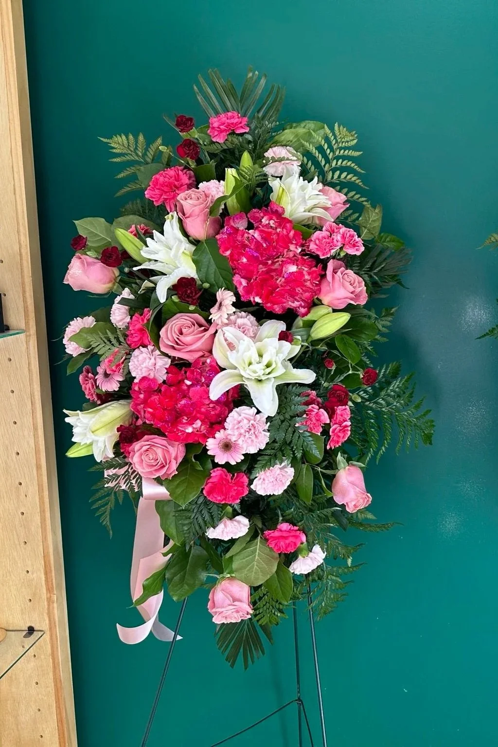 Geraldine Standing Spray