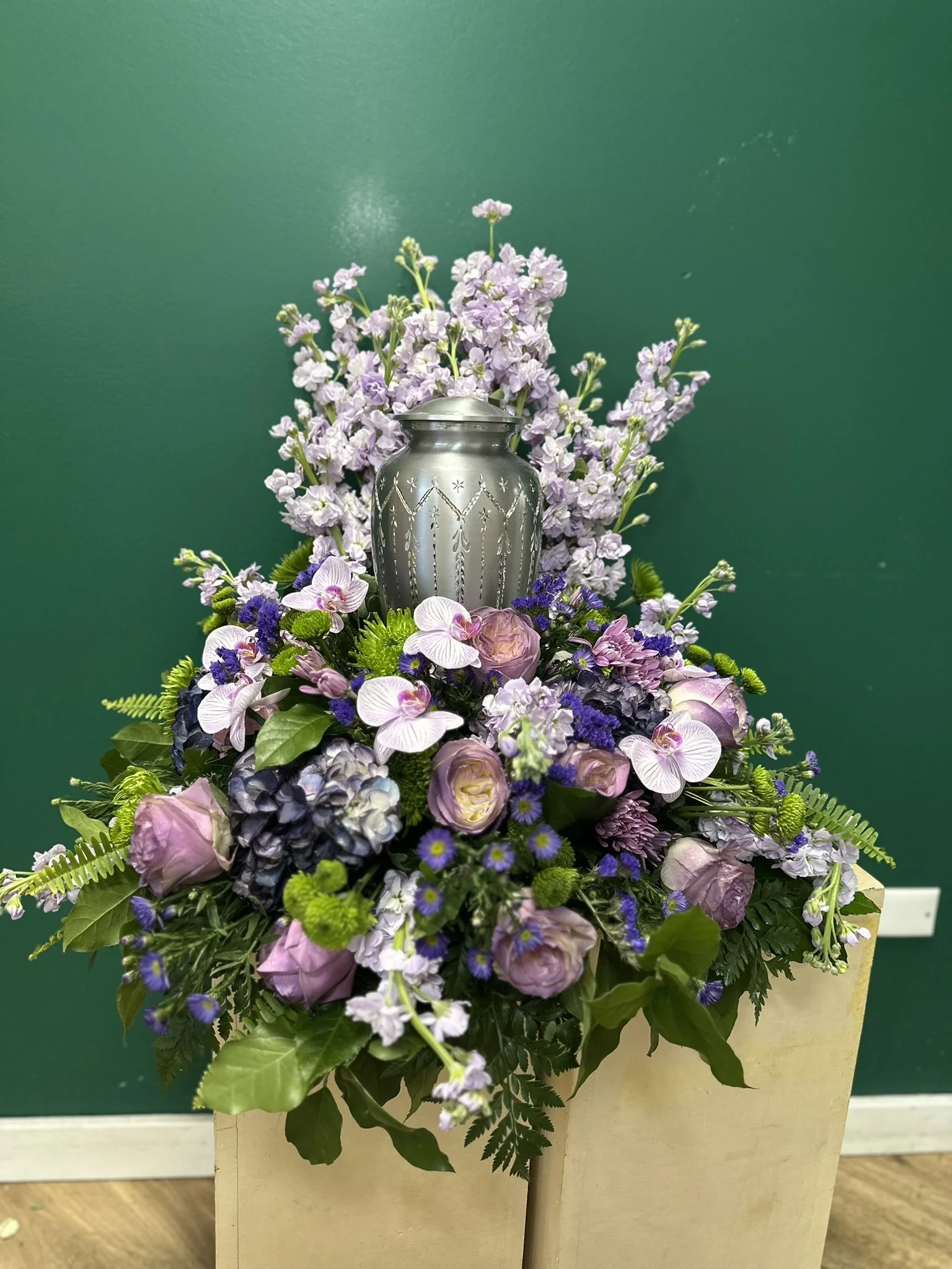 Lavender Tiffany Urn Spray
