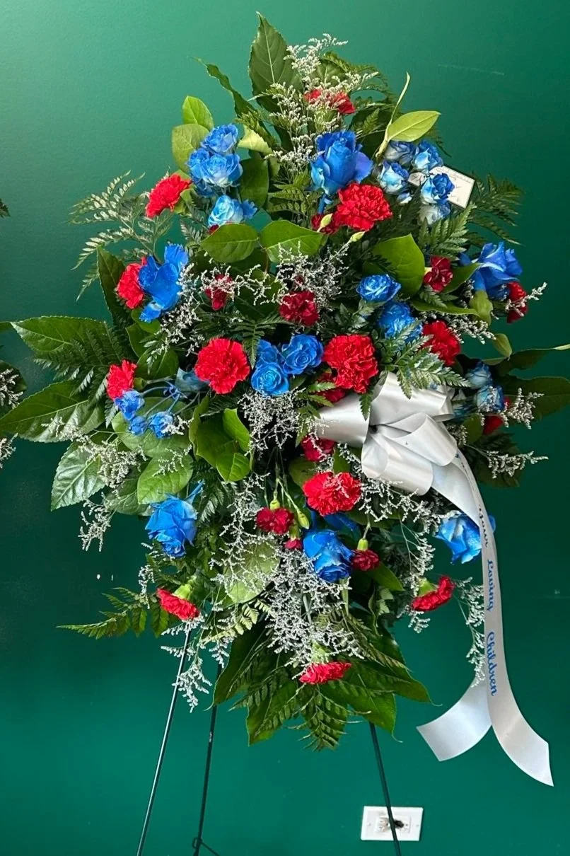 Admiral Crimson Standing Spray