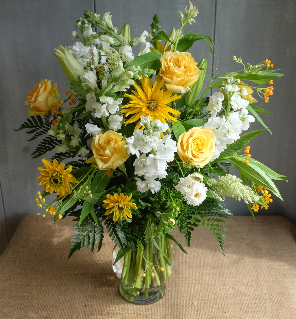 Sunbeam_Flower_Bouqet.webp