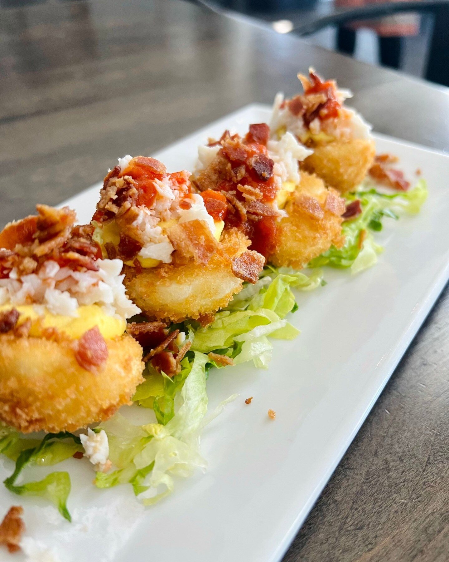 Happy Weekend! 🥳 Not only do we have bottomless brunch today, but we also have delicious dinner options! 😍 #GetToThePoint this weekend and satisfy those cravings!

#baltimore #fellspointdistrict #foodie #citylife