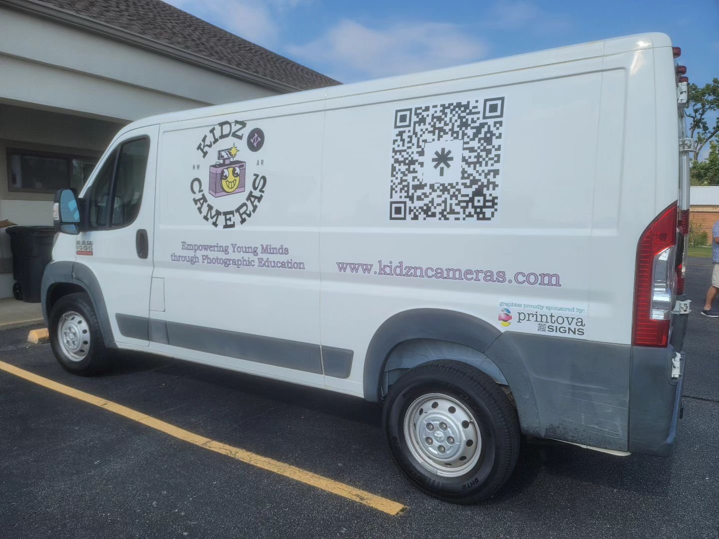 We're excited to unveil the stunning new graphics on our Kidz N Cameras van, sponsored by Printova Signs! This incredible design turns our van into a moving billboard, helping us spread our mission as we travel across NWA. A huge thank you to Printov