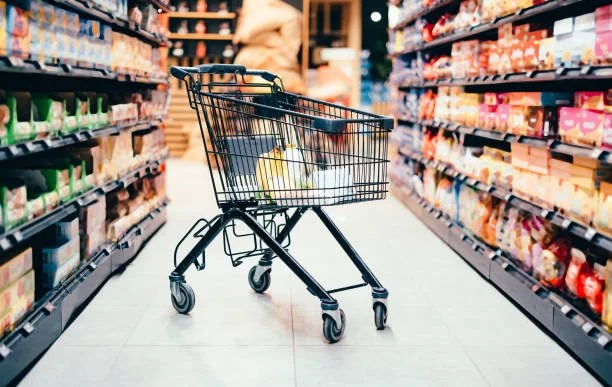 eSchnucks and Instacart: Enhancing the Future of Grocery Shopping with Smart Carts