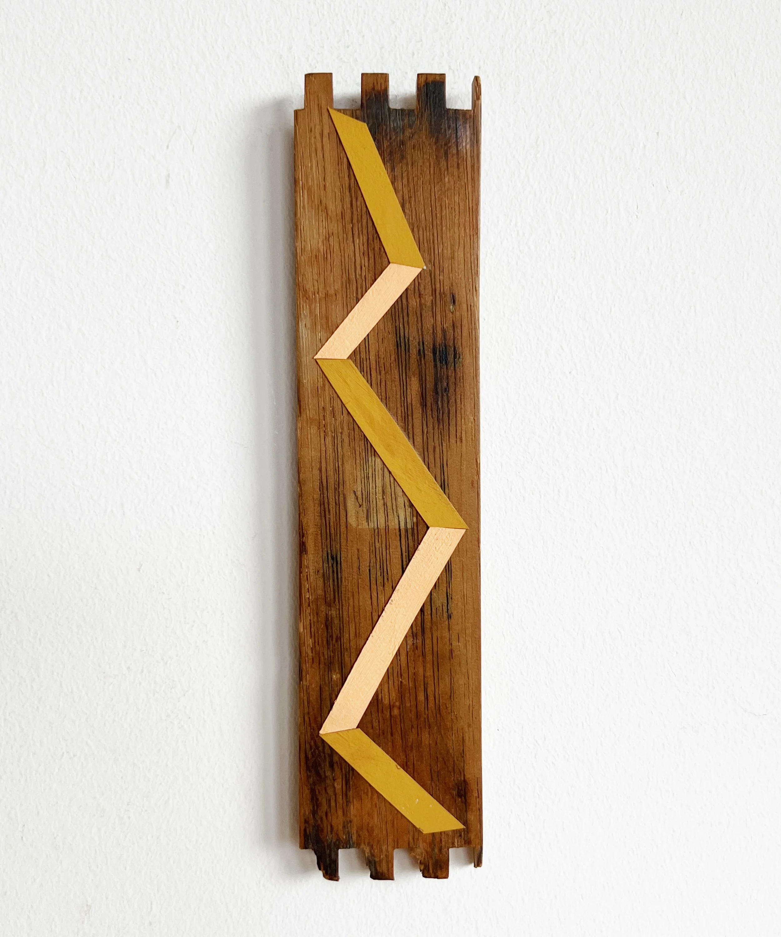 Artefact 5 - 3 x 14cm