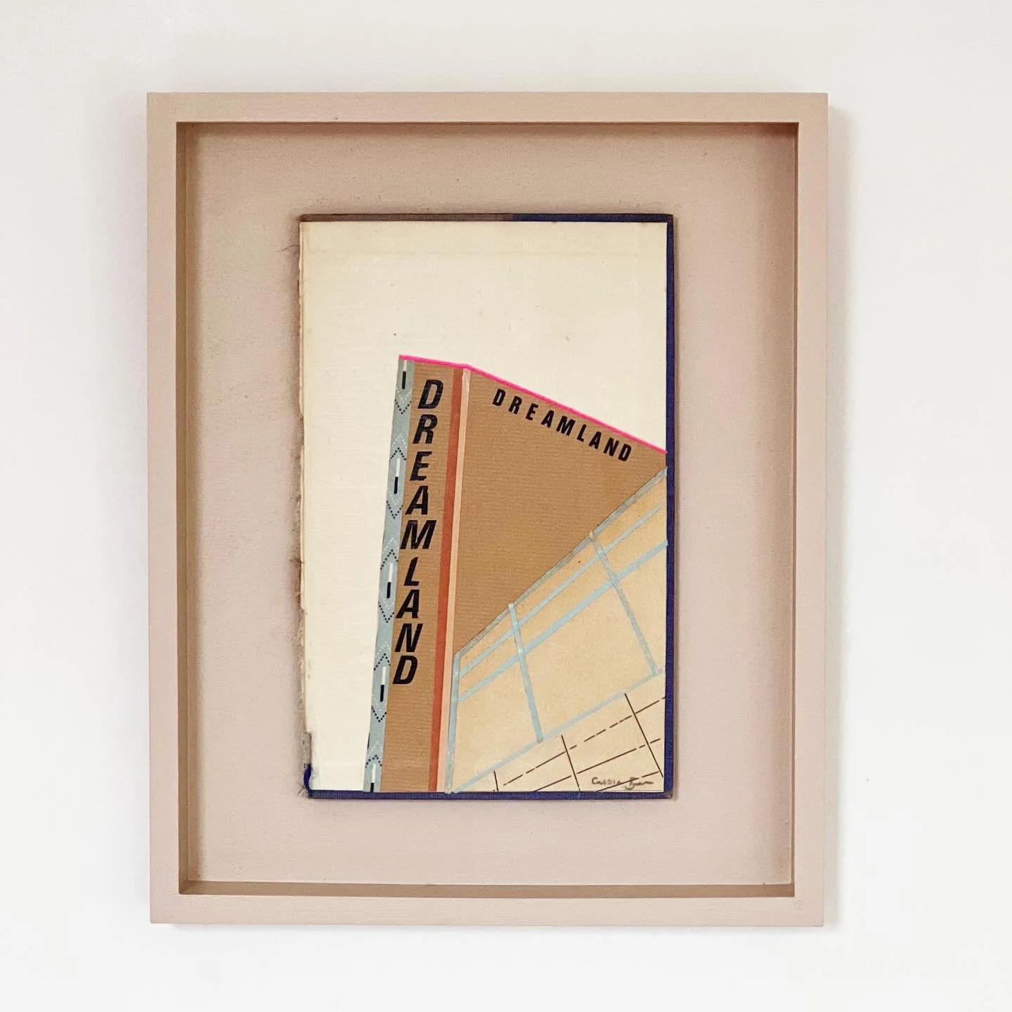 D R E A M L A N D

I love architecture and this building has been on my list of places to visit for ages. I only live a couple of hours away too! I finally saw it recently but unfortunately it was only a brief visit. A whole weekend in Margate is def