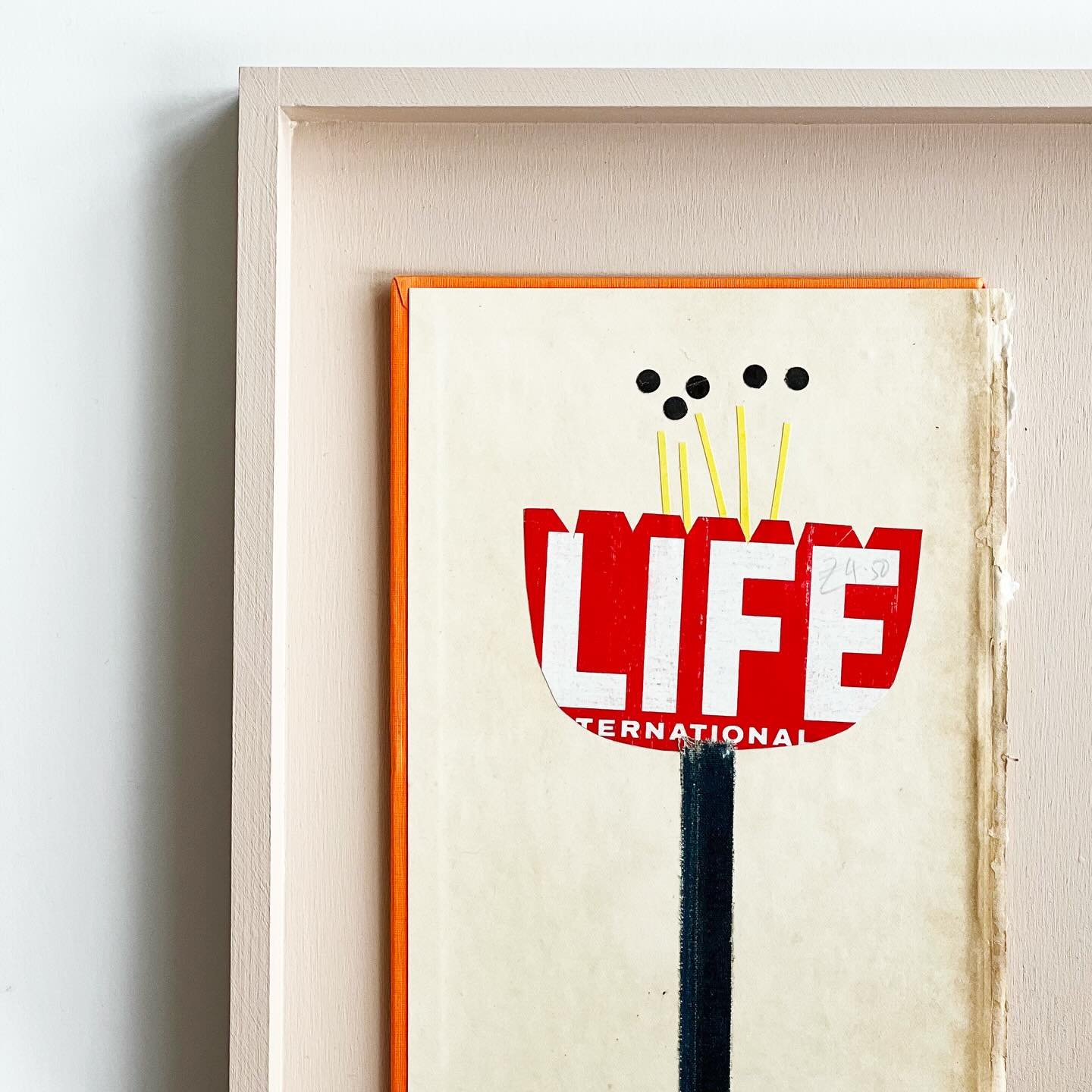 The Life of a Flower

A vibrant red floral artwork with bold typographic elements. 

Mounted within a hand painted open frame.
Size 24x33cm.

Available on my website.

#artforsale #floralwallart #flowerartwork #collage #sussexartist