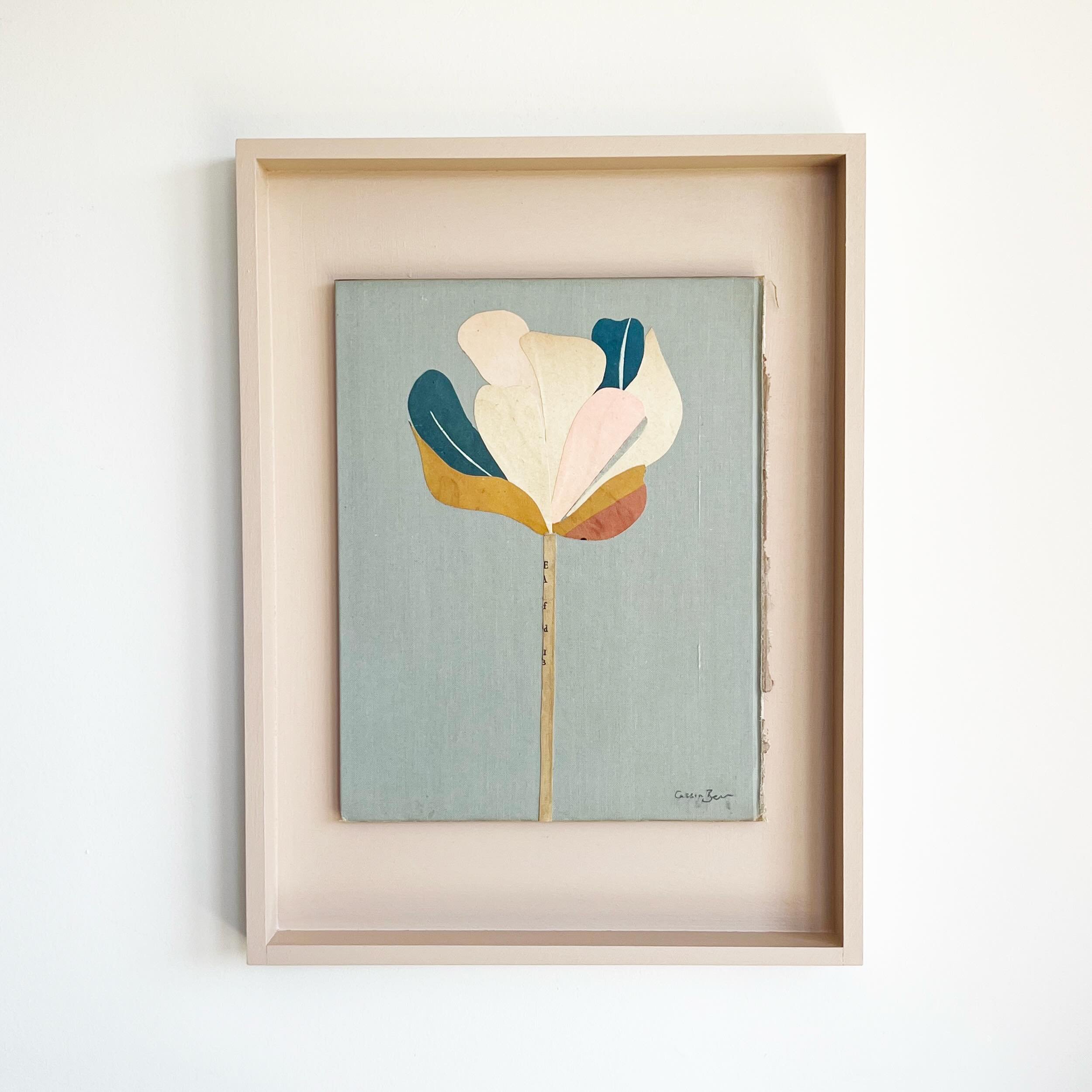 Opulent Blloom III

This one is my favourite from a recent series of flowers. I just love the colours together and the movement of the petals.

Size 30x40cm.
Paper on book cover in an open frame.

Available on my website.

#floraldecor #flowerdecor #