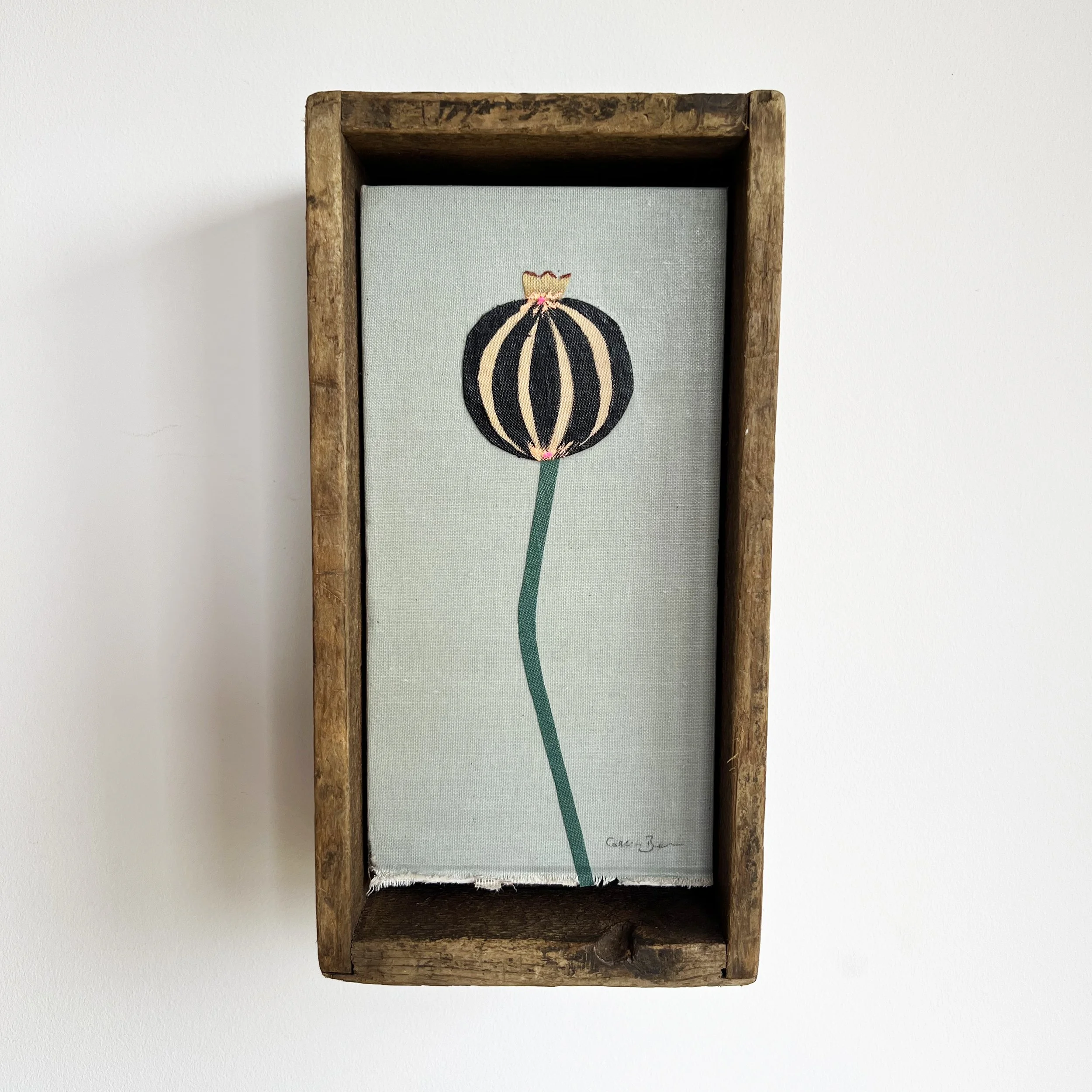 Poppy Head - 13 x 25.5cm