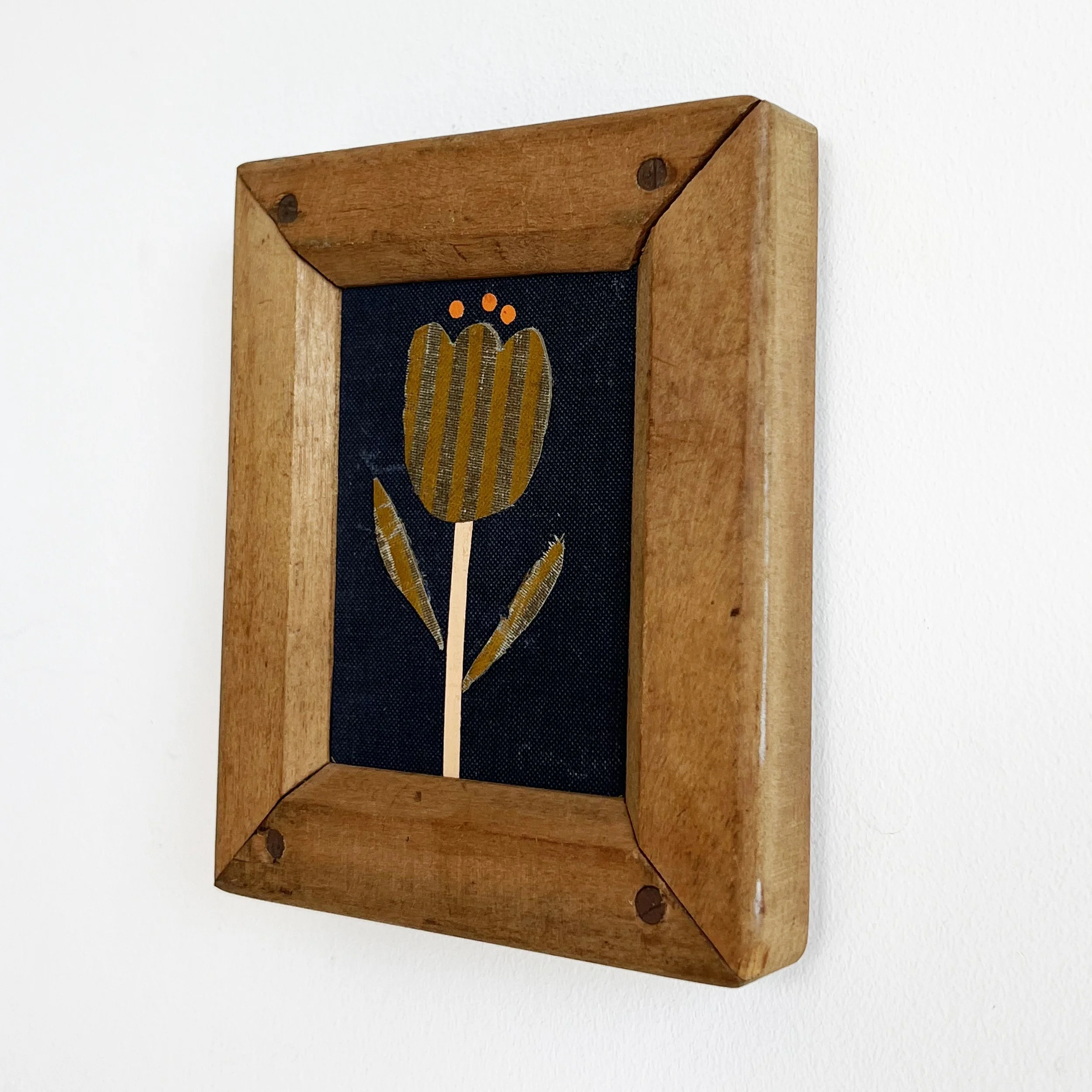 Striped Flower b.jpg