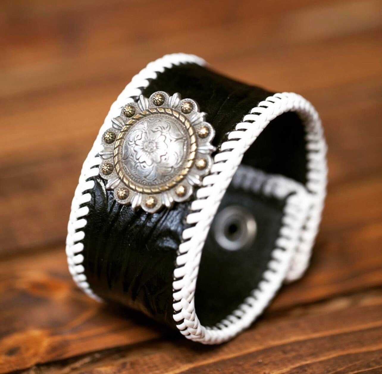 https://i.etsystatic.com/43638603/r/il/8d4479/4995090150/il_fullxfull.4995090150_s838.jpg