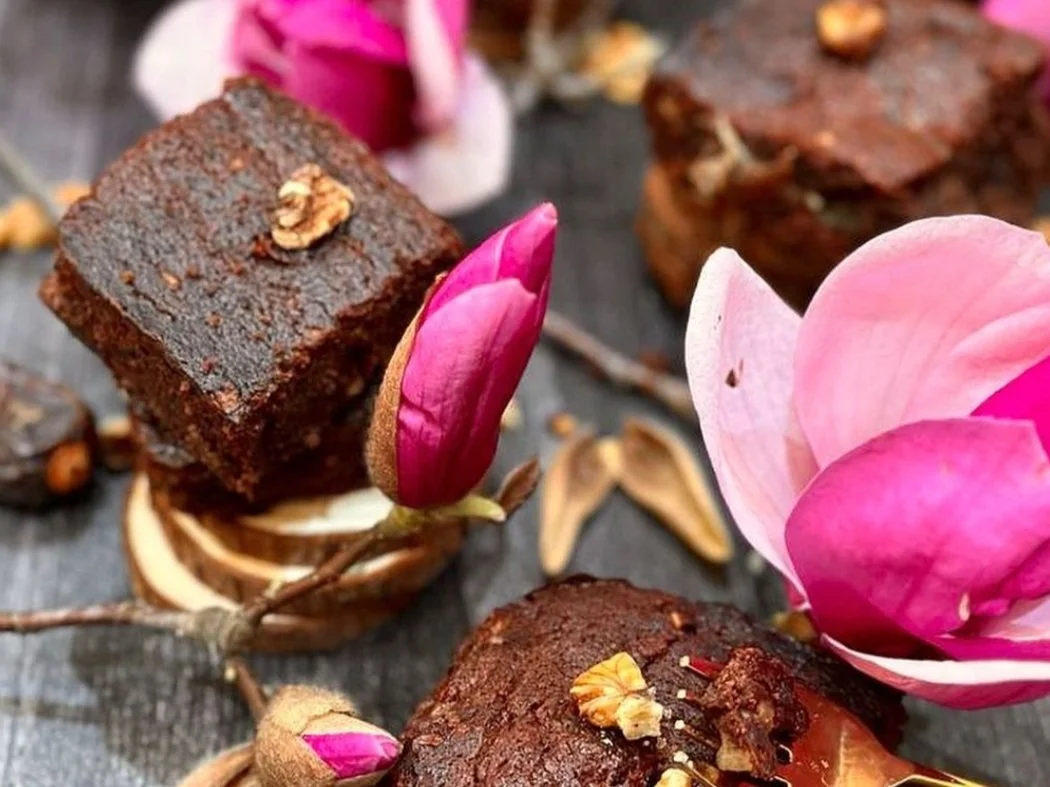 Date Walnut Brownies