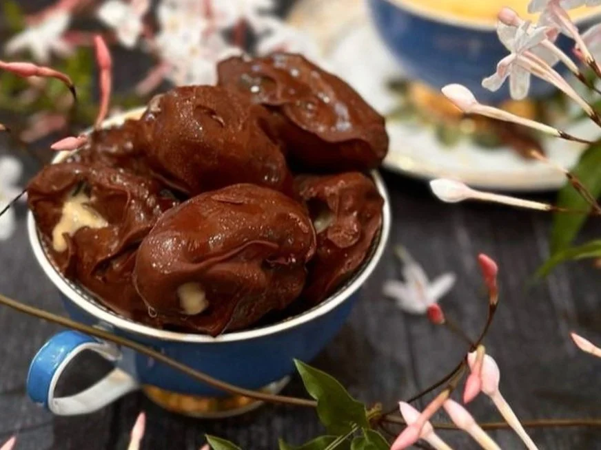 Tahini Date Truffles