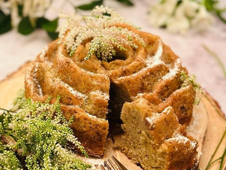 Hummingbird Bundt Cake