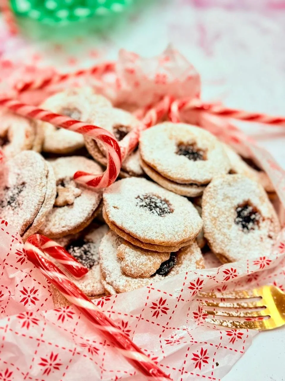 Linzer Cookies