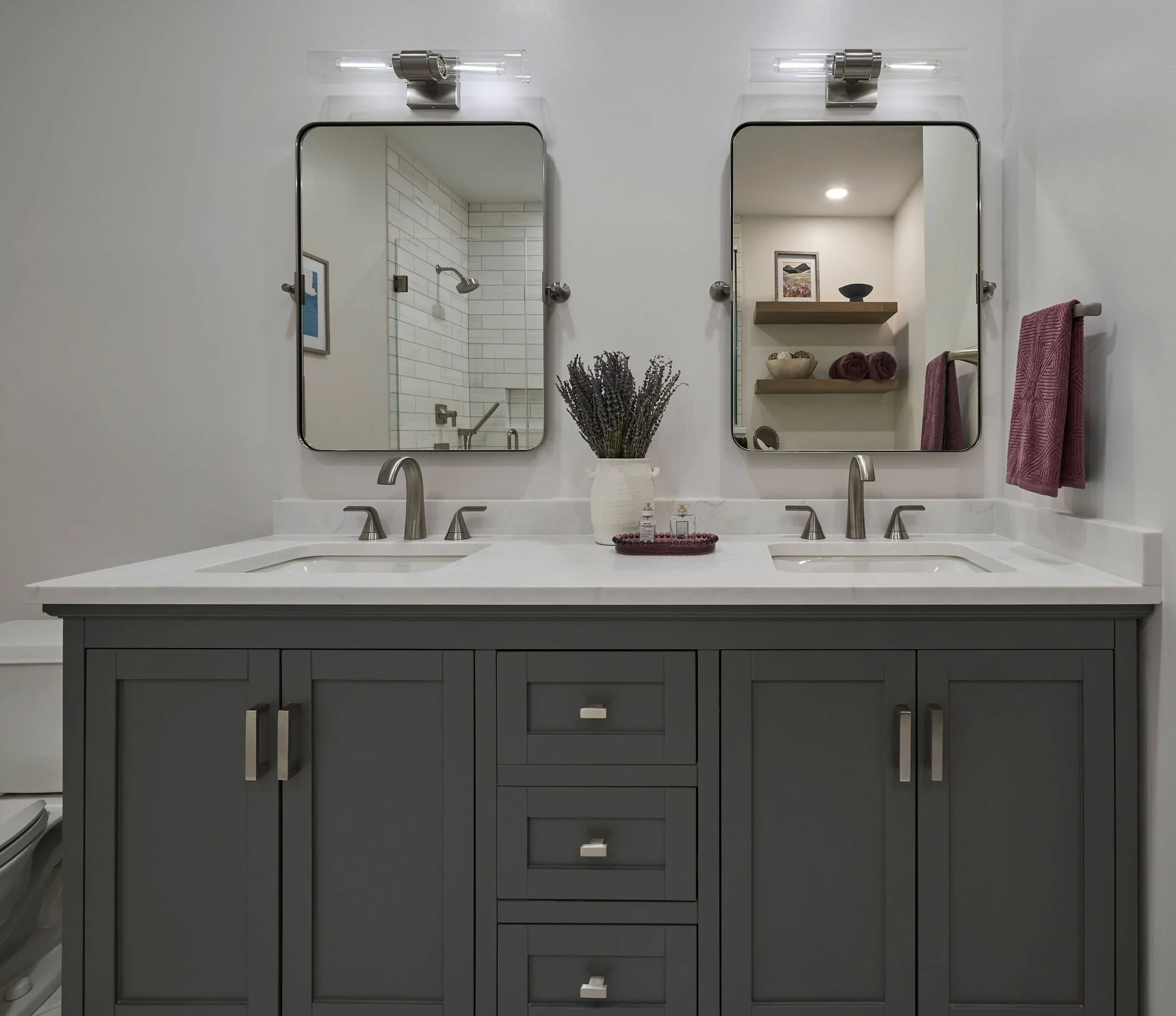 gray-double-vanity-lusso-quartz.jpg