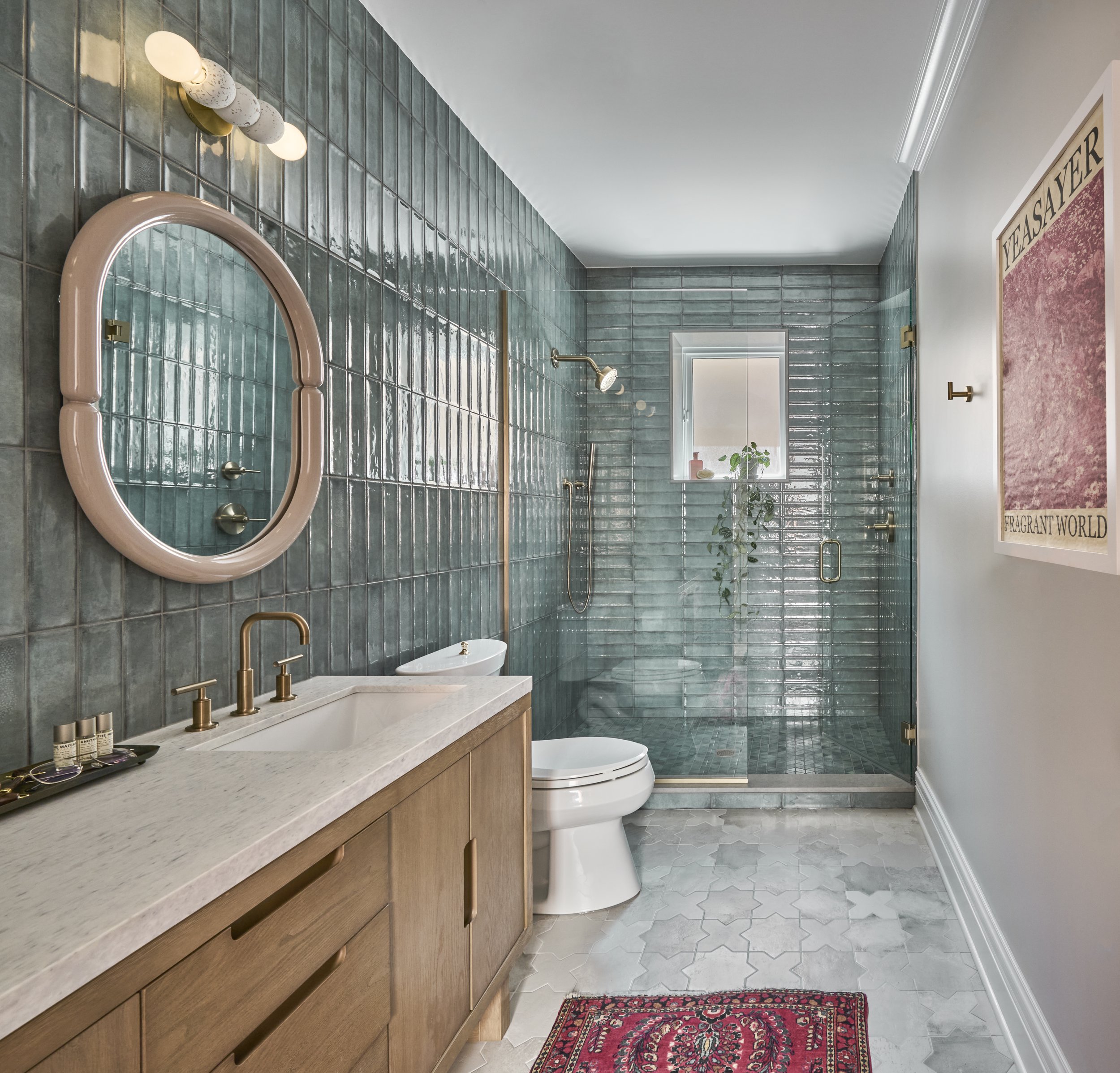 aquamarine-modern-boys-bathroom.jpg