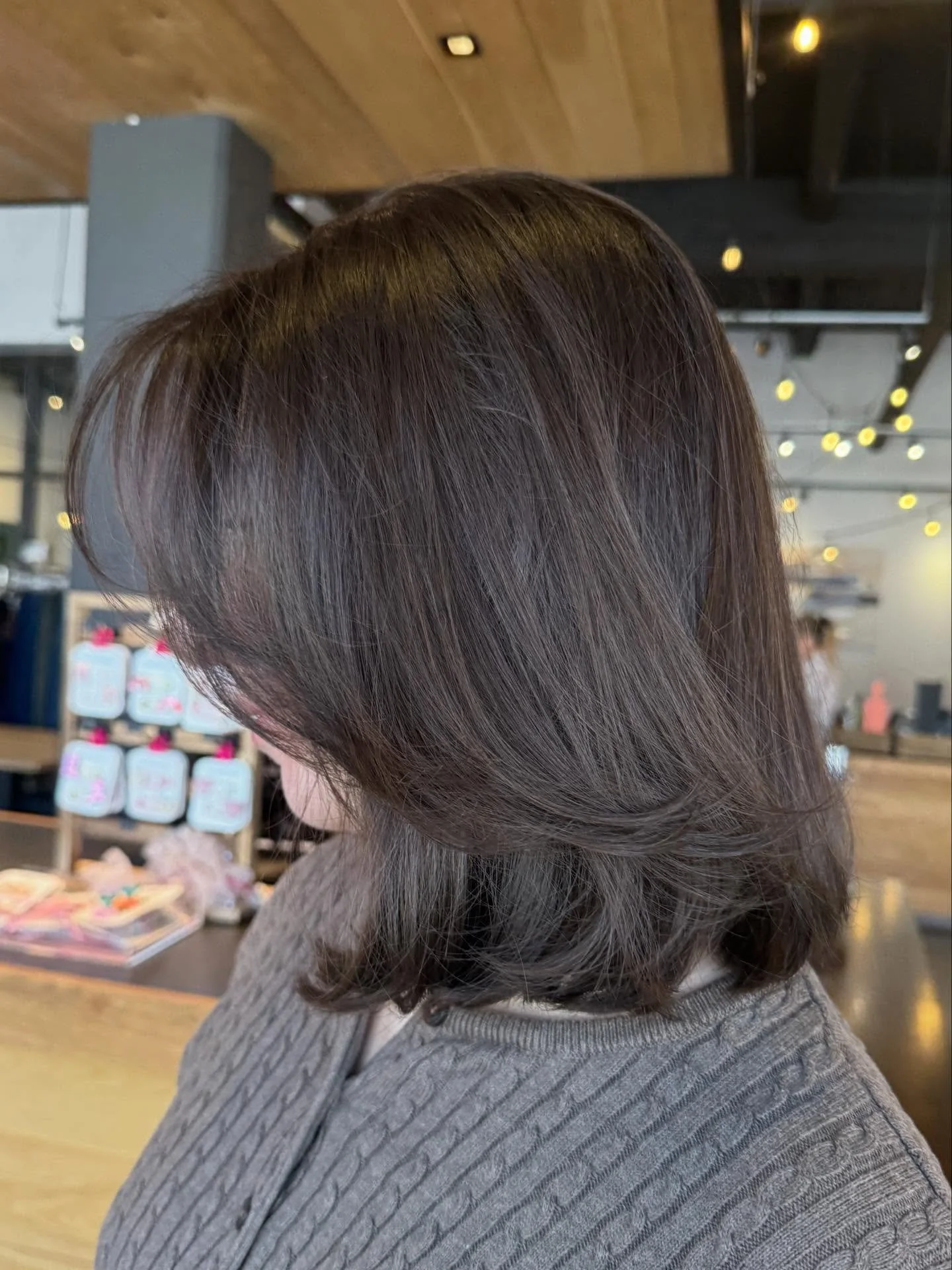 Classic shape, subtle flip. #cthairstylist #cthaircut #newhavenhairstylist #newhavenhair #yale
