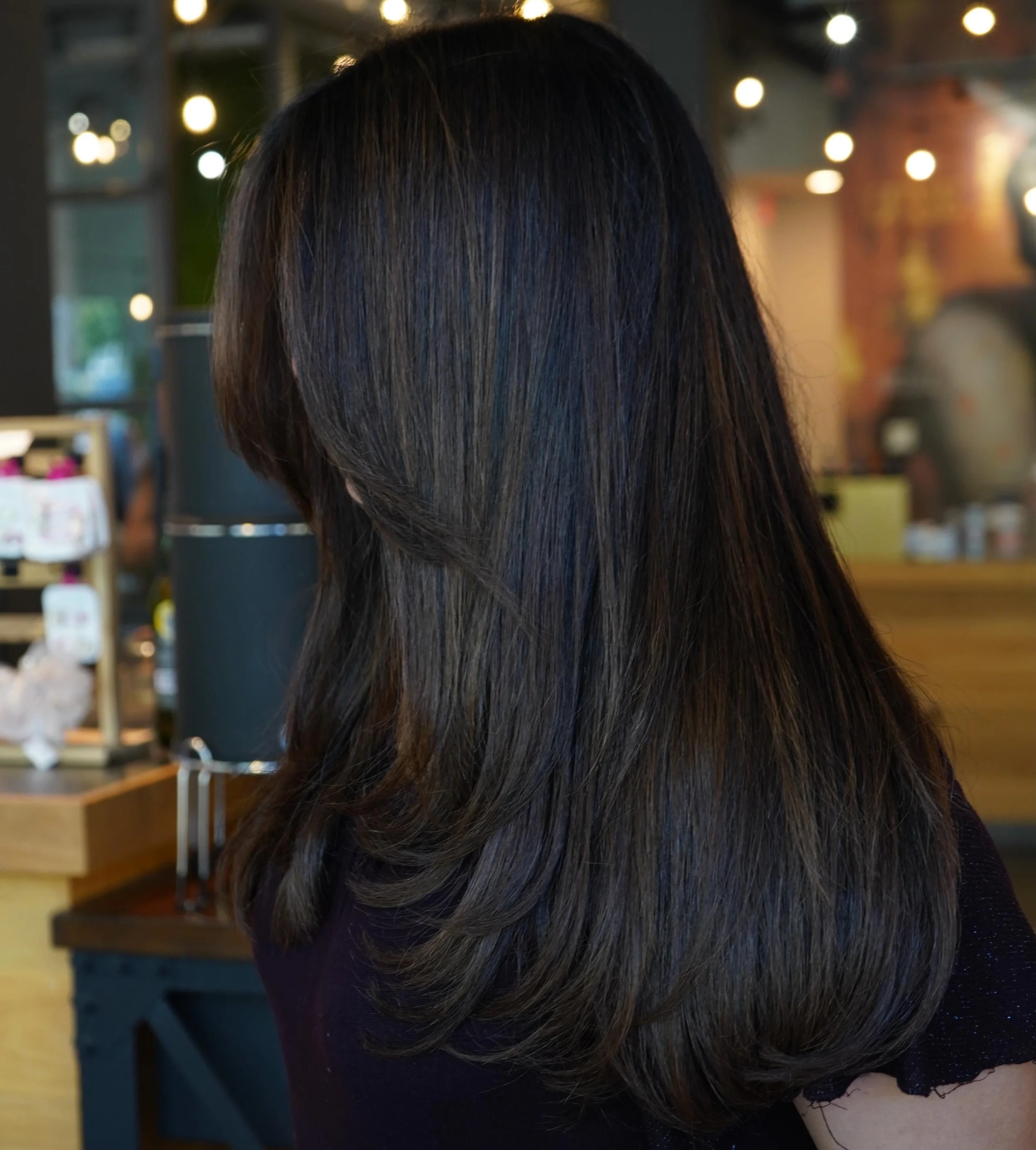An Oribe Renewal Remedies Smoothing Treatment + a polished blowout = silky, glossy, humidity-ready hair. #NewHavenHair #ConnecticutHair #CTHair #CThairstylist #Hair_x_Meg