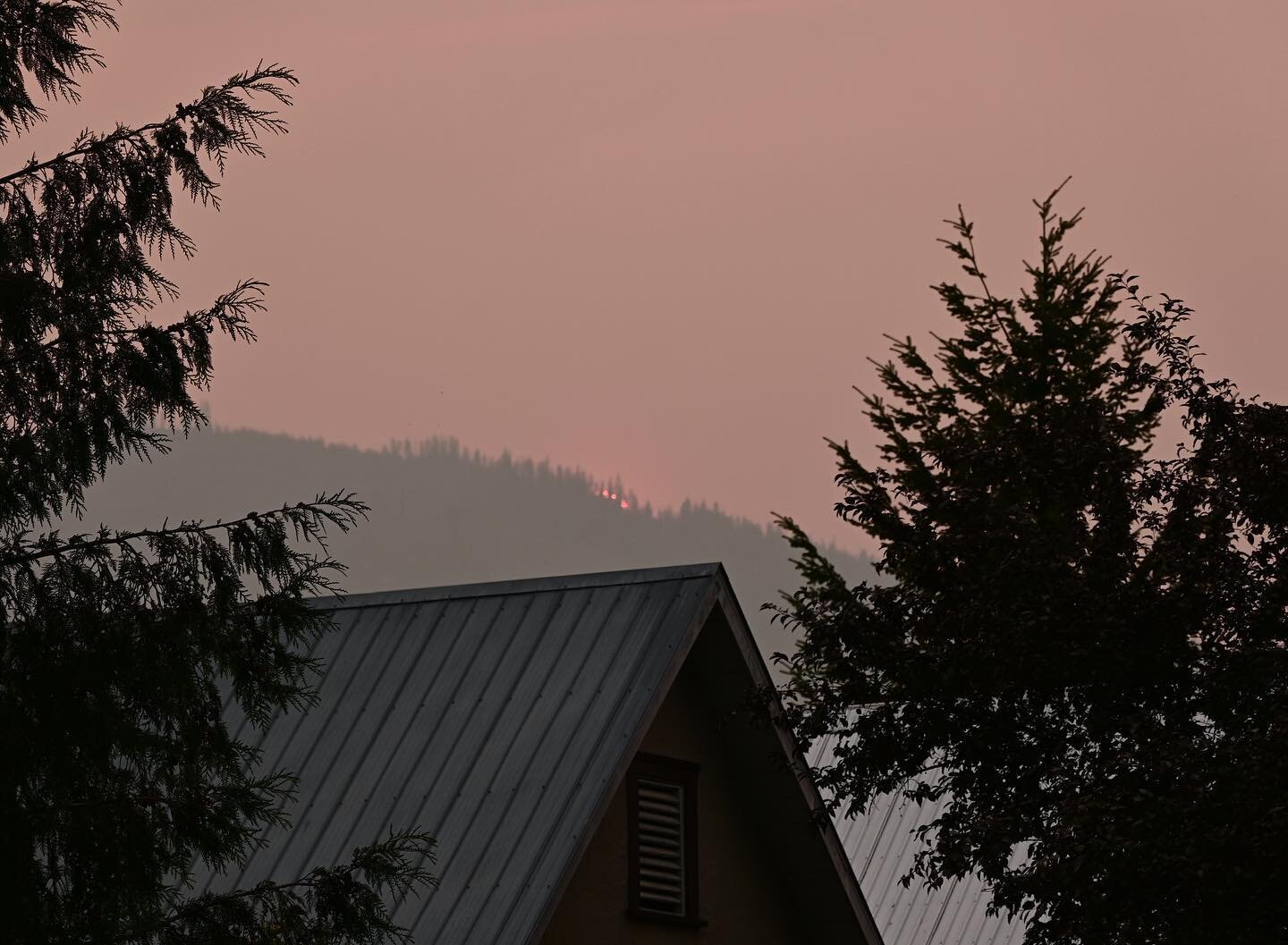 It has been a smokey month in Revelstoke🔥 

#instagood #photooftheday #photography #beautifuldestinations #picoftheday #nature #travel #instadaily #justgoshoot #instagood #instaphoto #photogram #capture #photographydaily #photographyislife #photogra