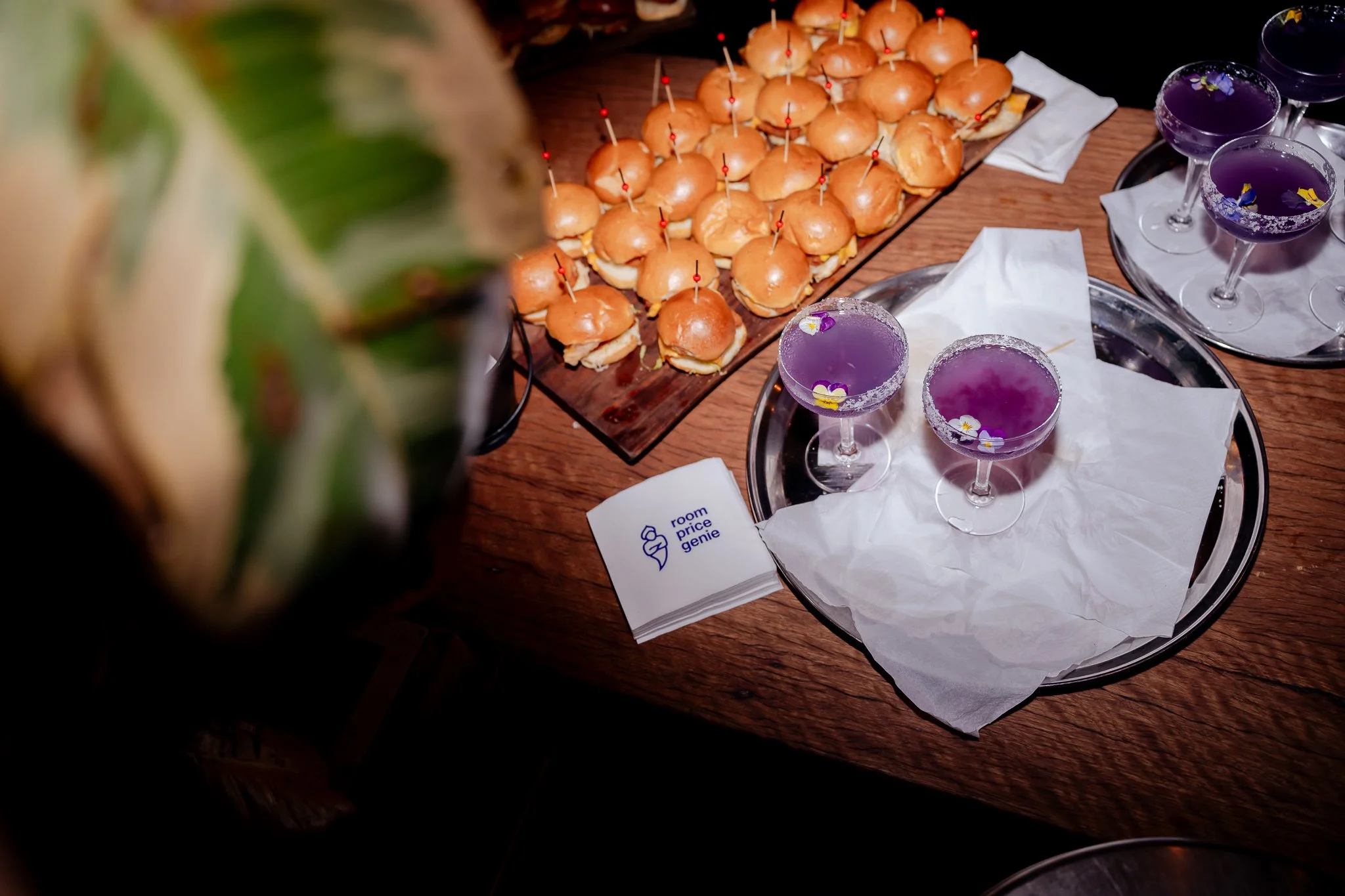 RoomPriceGenie_GlenmoreHotel-008.jpg