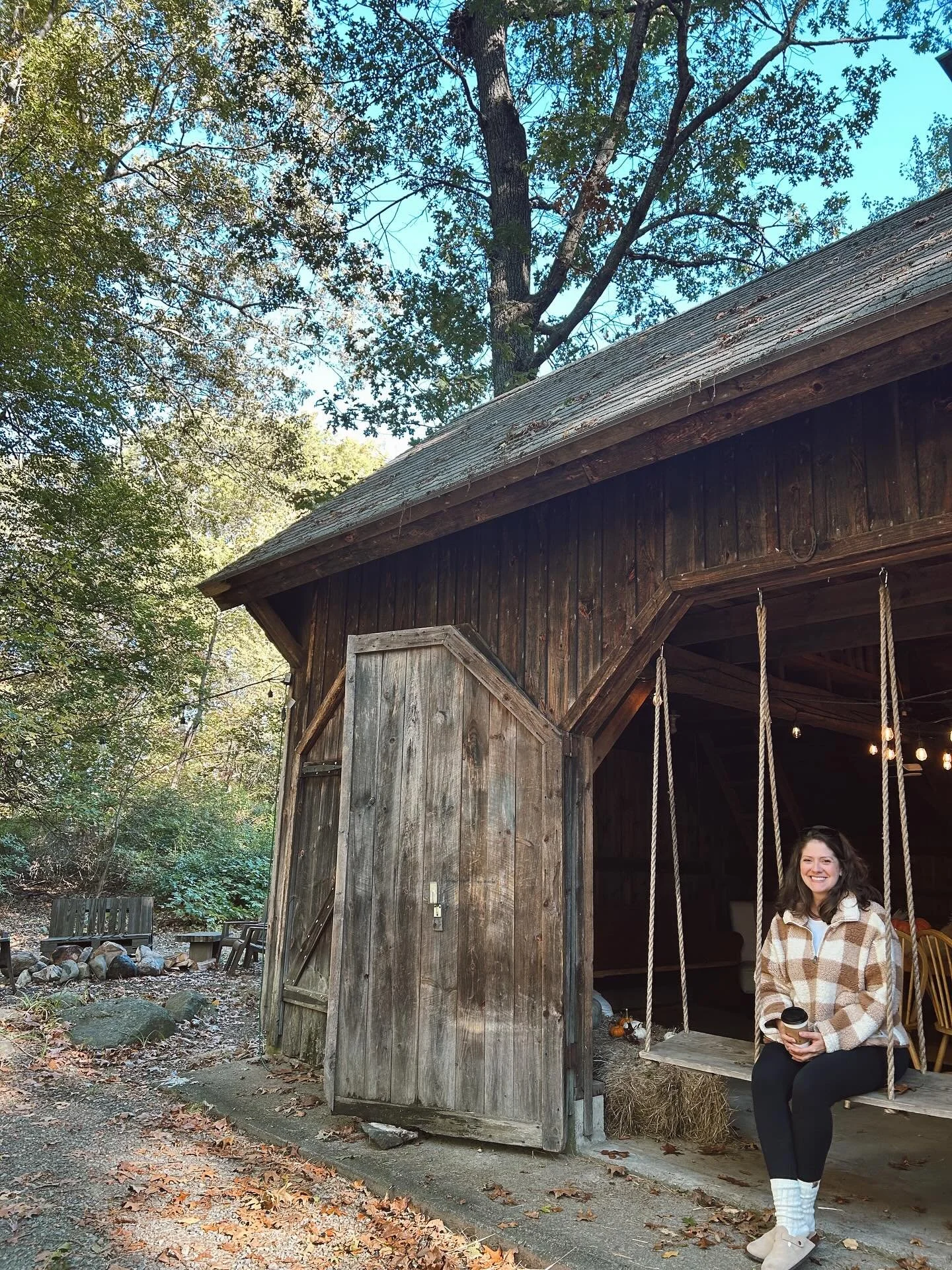 It&rsquo;s the time of year when we welcome photographers and families to the Bird &amp; Bear barn to capture memories and moments.

We are thrilled to welcome @abigailkuziaphoto as a new member of the Bird &amp; Bear, kicking off her season of mini-