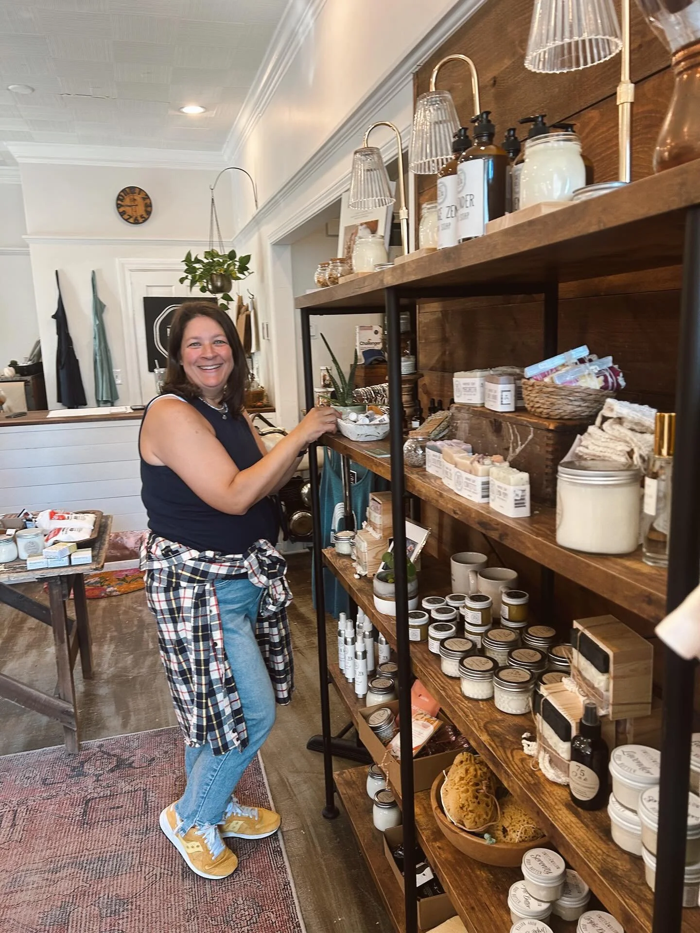 Dear Janine,
over the last few weeks, as you opened &amp; priced hundreds of holiday boxes, and strung twinkle lights on all of the trees, you have also held space for me as I&rsquo;ve been dismantling and processing many of my reflections &amp; heal