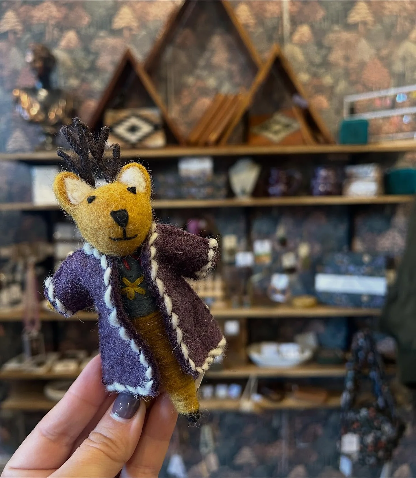 Imagine this darling deer ornament is me wrapping you in gratitude and love in response to yesterday&rsquo;s share. 

Yesterday I showed you all the boxes and behind the scenes from the last few weeks. 

Today let&rsquo;s show what it looks like afte