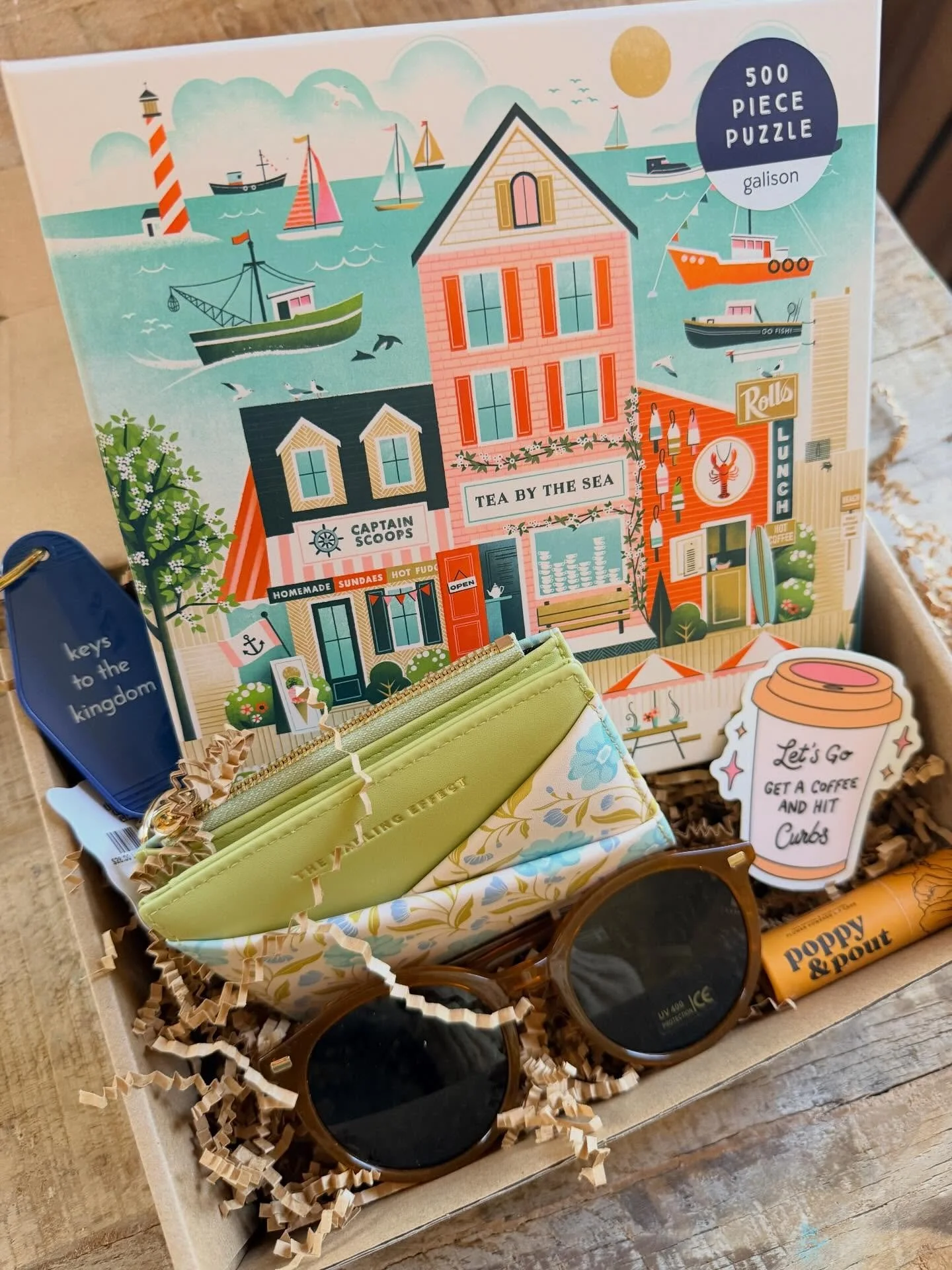 Birds &amp; Bears love our gift box collections ~ thoughtfully curated with a theme.

Scroll for 5 favorites ~ ideal for a birthday, Mother&rsquo;s Day or just because:

1.The Day Trip Box
2. The Pretty Pickleball Box
3. The Let&rsquo;s Play Mahjongg
