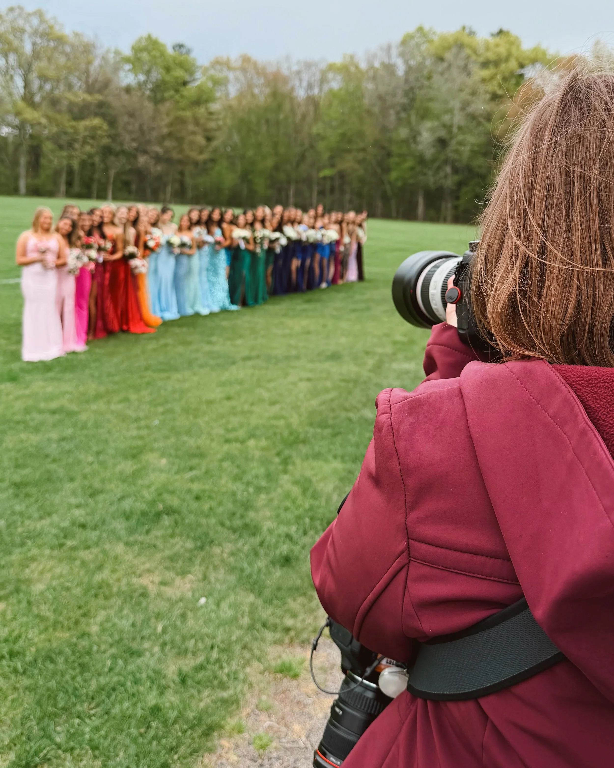 This year&rsquo;s prom season was made more sparkly &amp; special thanks to these Birds &amp; Bears:

📷 Photos captured by @nounphotostudio 

🧵Personalized gown fittings by @matravelingseamstress 

🌷Boutonniere created by florist &mdash;> jewel
