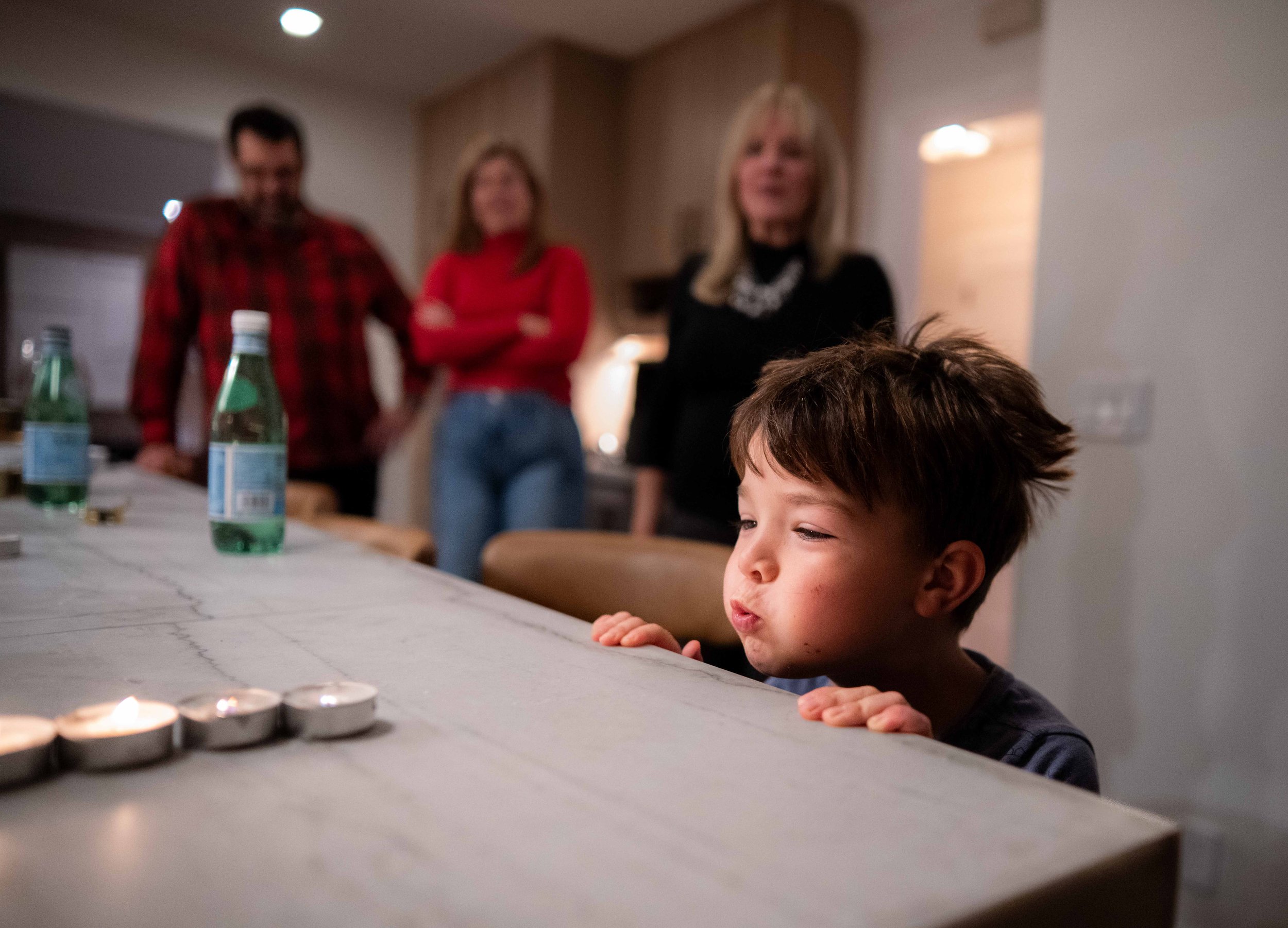 IHS-Piazza Fam Christmas Party-4848.jpg