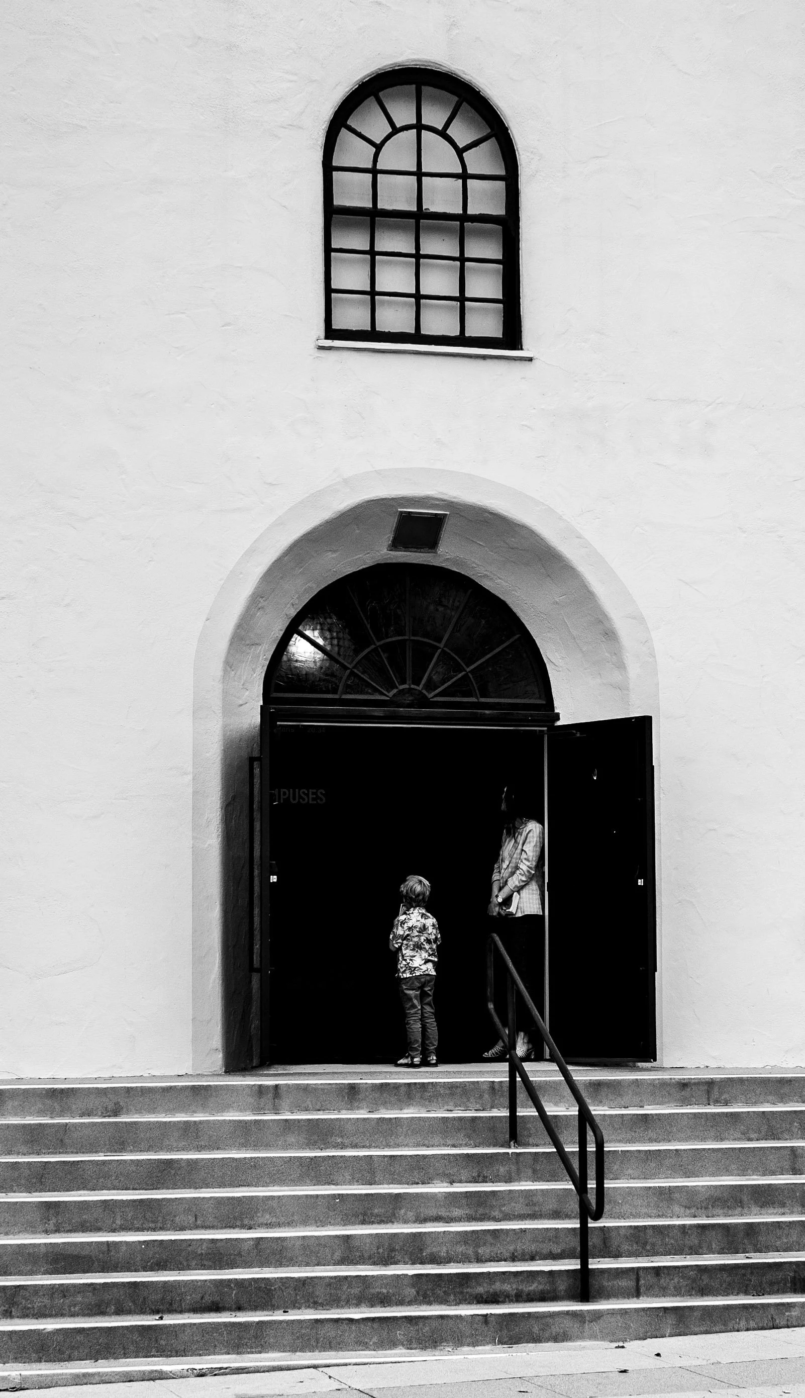 "Dark Testimony"
Leica Q2