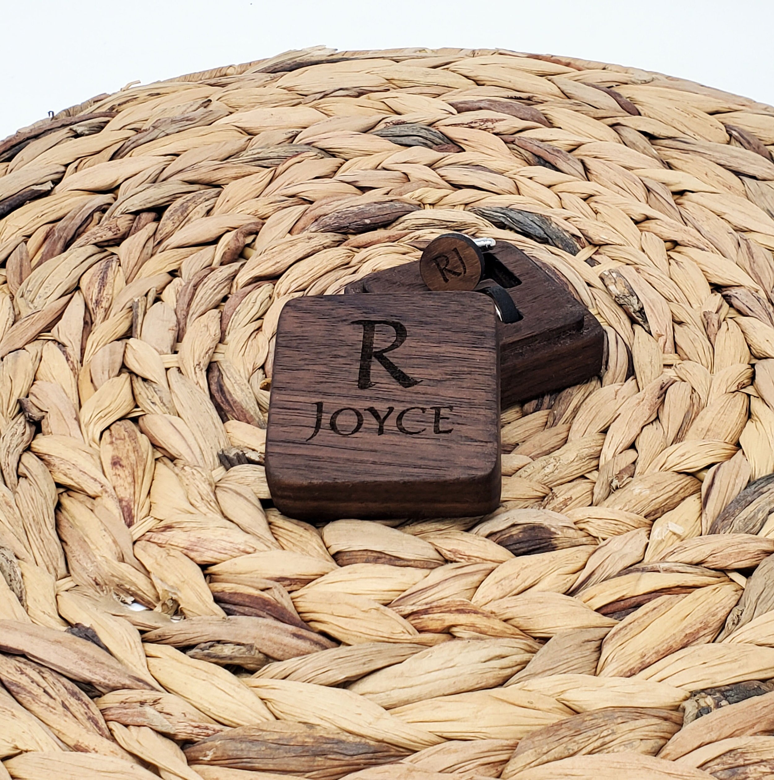 https://i.etsystatic.com/24400355/r/il/3d8552/4170712432/il_fullxfull.4170712432_rnm9.jpg