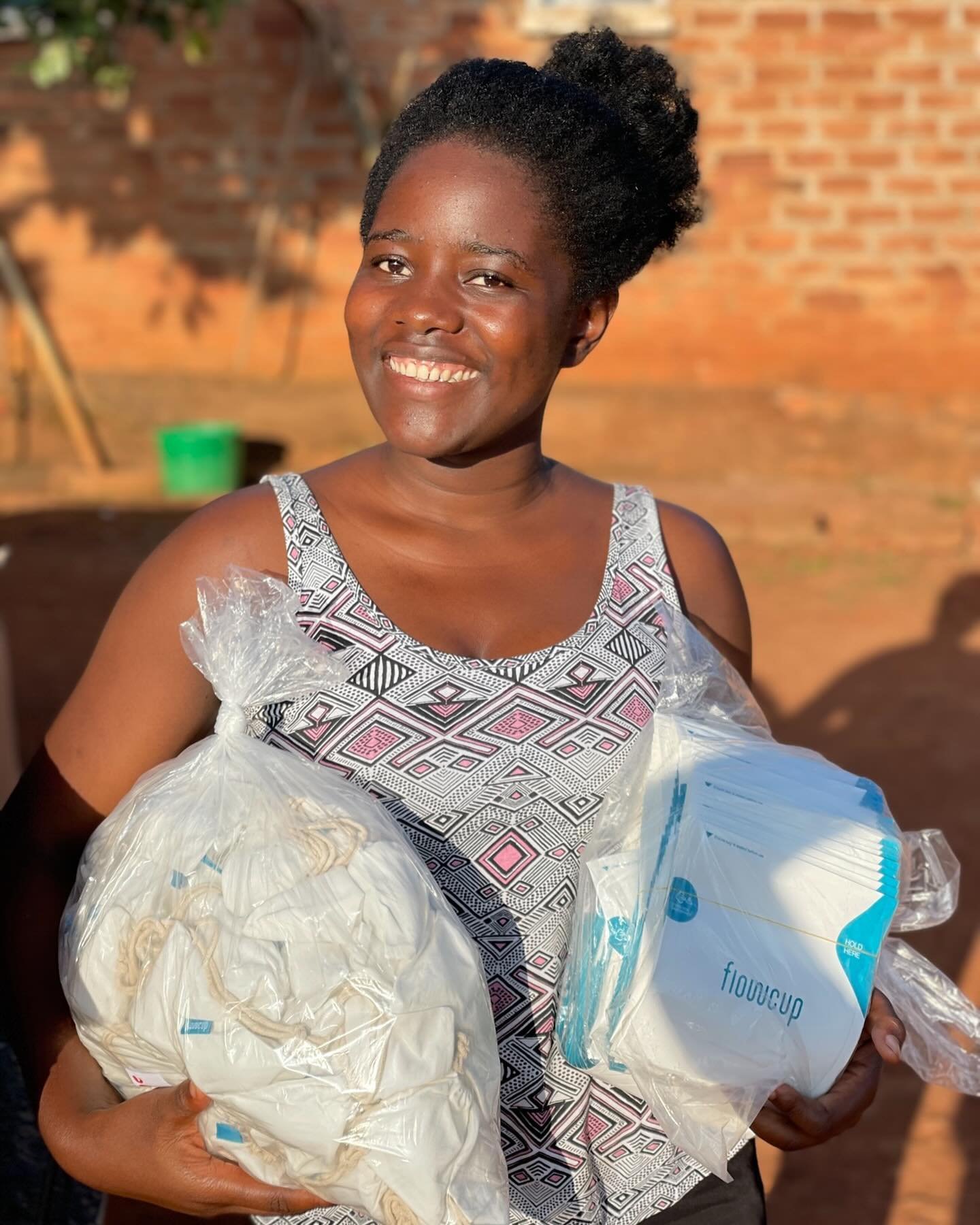 Throwback to when this beautiful soul @elubyshaba helped carry in a donation of 1,000 menstrual cups thanks to @flowcup and @thecovaproject .  Joint efforts abroad, your support financially and our work on the ground have a lasting impact on a girls 
