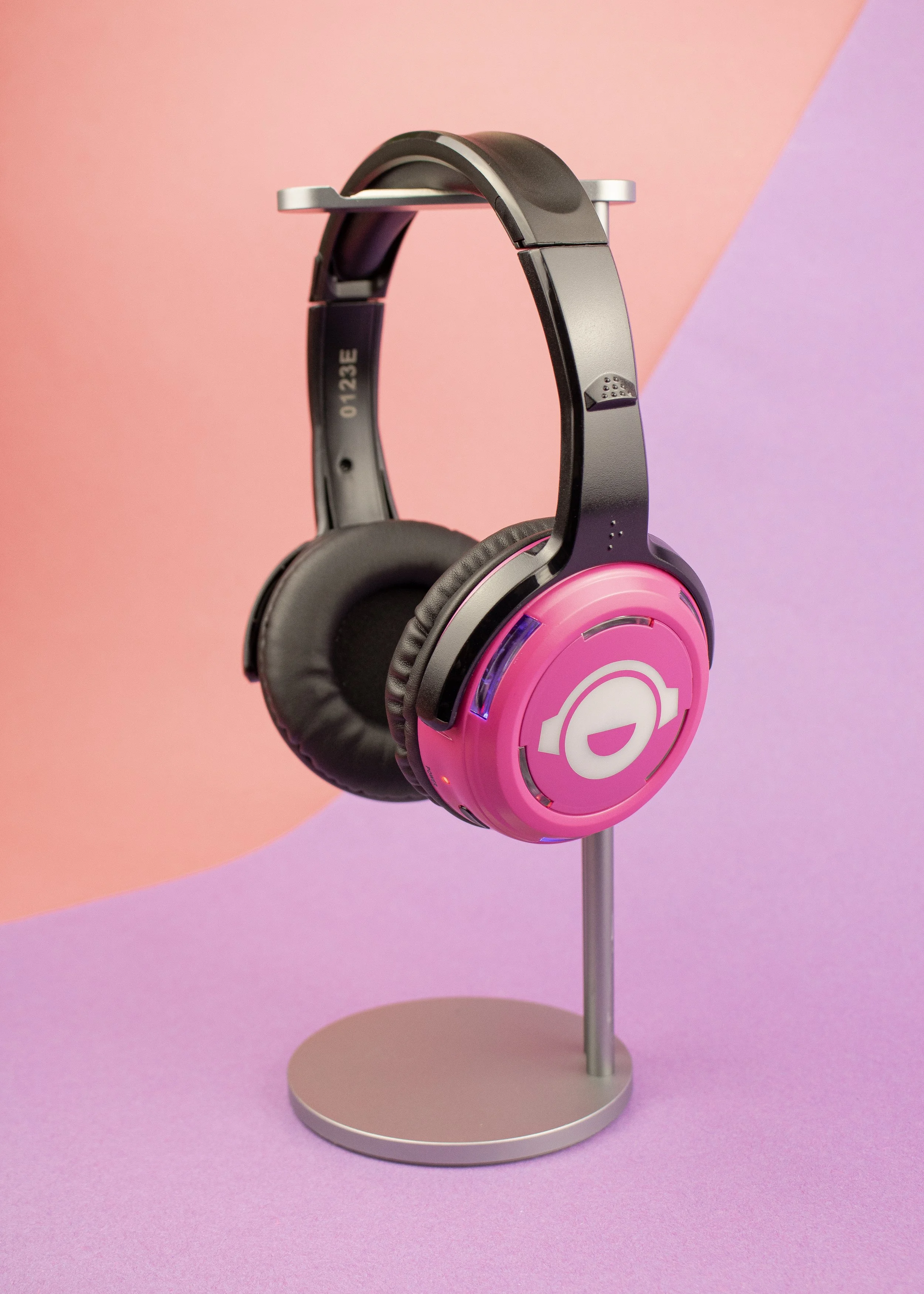 Harry PINK 5.jpg