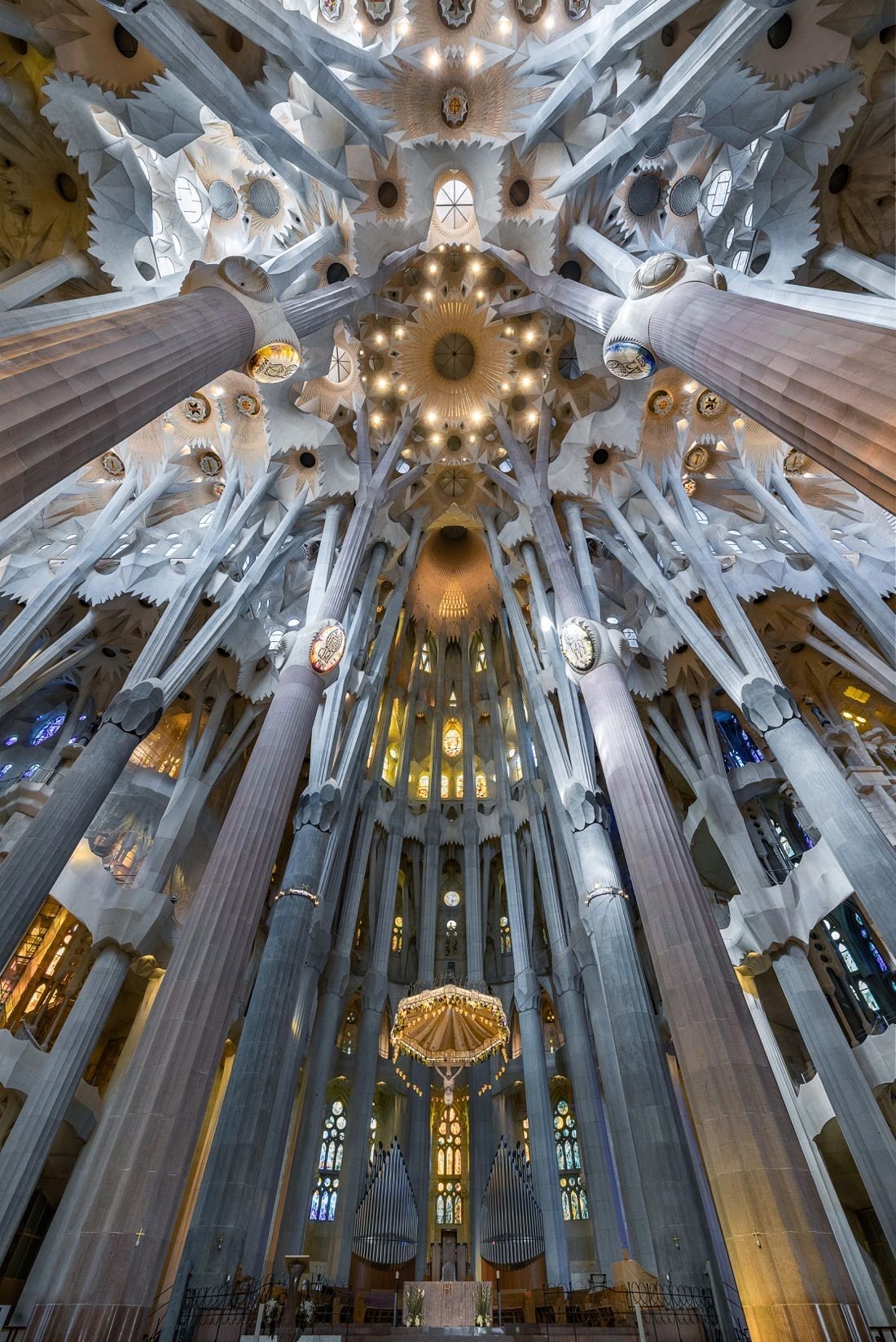 La-Sagrada-Familia-ceiling-01 copy.jpg