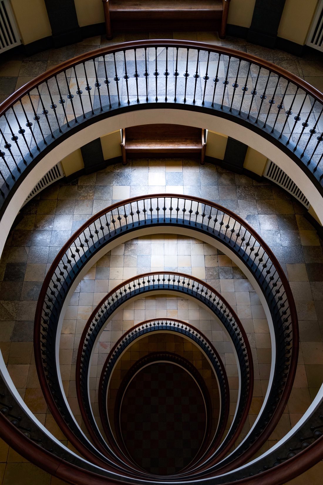 Alexbourg staircase copy.jpg