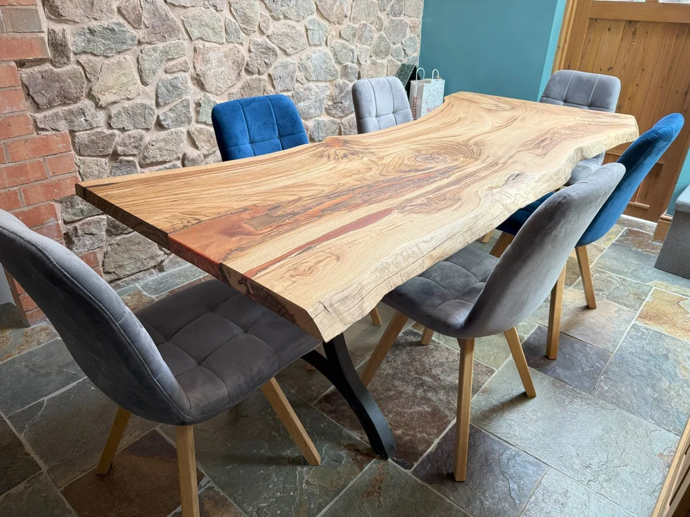 F I N I S H E D P I E C E ✨

This live edge chestnut table with an ants nest epoxy detail was a joy to create. We love how the natural grain tells a story, captured forever in bronze resin.

This piece is now the heart of its new home, but you can se