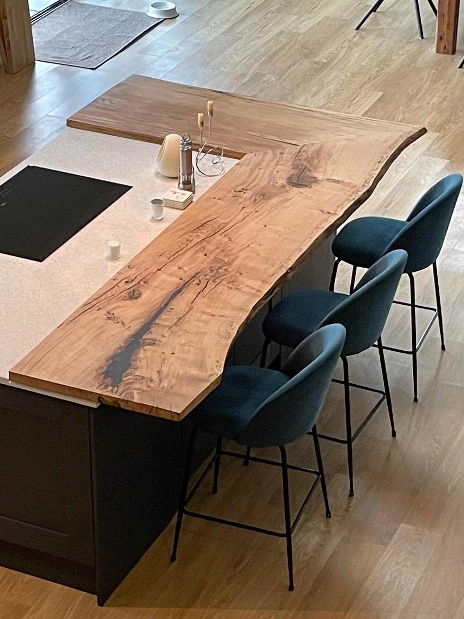 Oak and Obsidian Live Edge L-Shaped Breakfast Bar Top (Sep 2024)