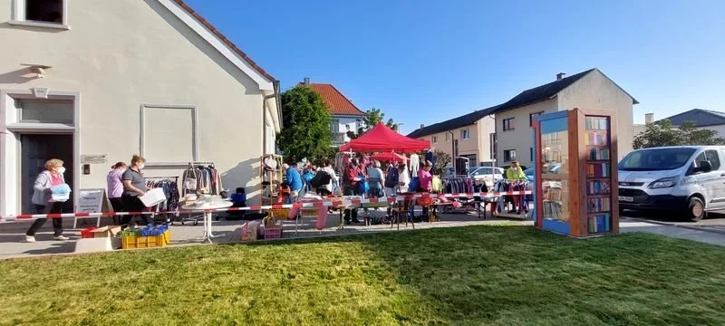 21-10-Bild AWO Front draußen20210925_092523.jpg