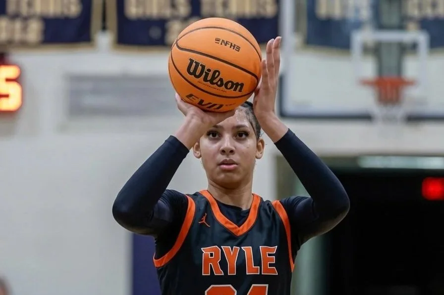 kENTUCKY GIRLS HIGH SCHOOL: HOT PROSPECTS 2 WATCH