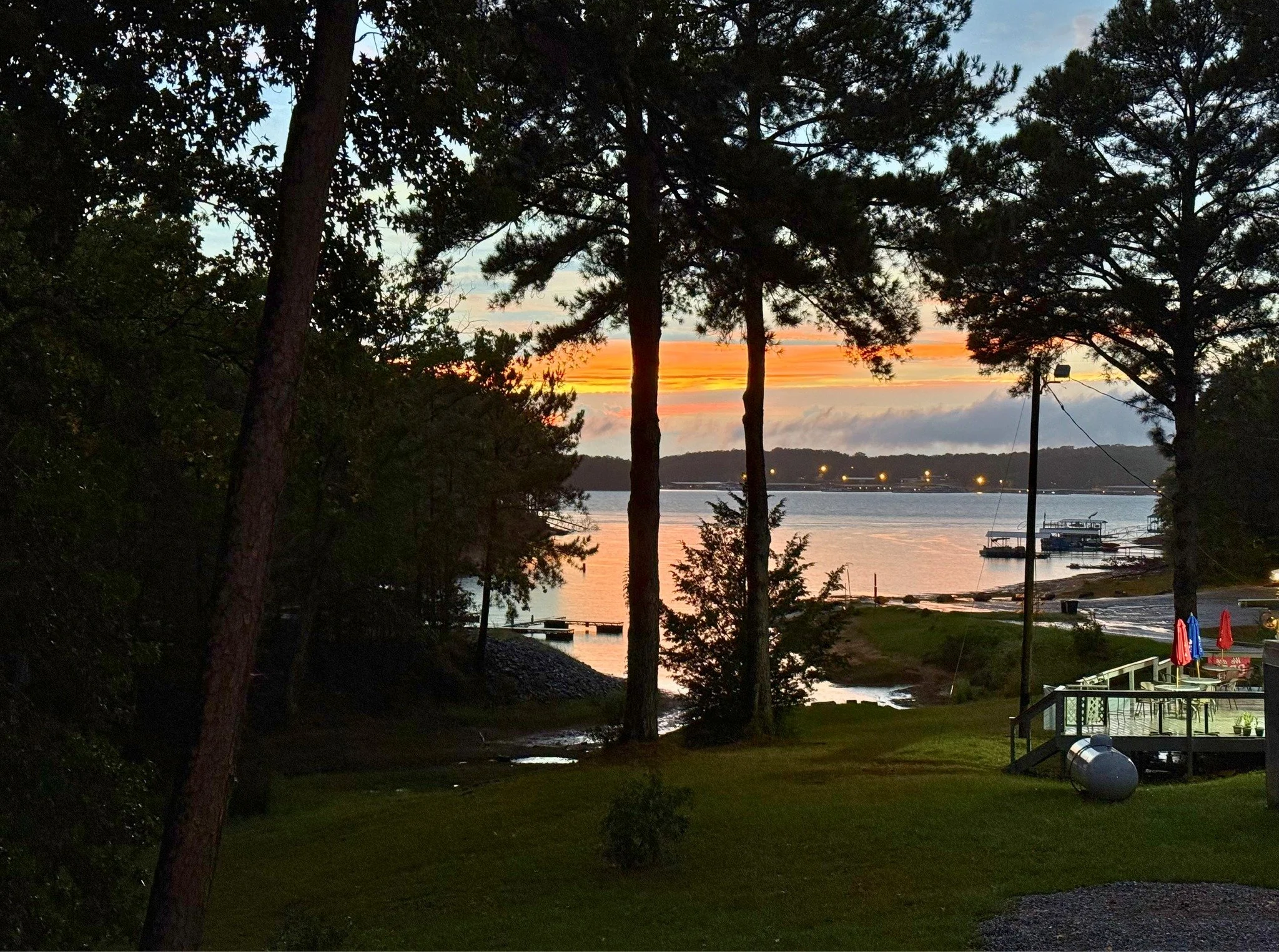 Come visit us and see for yourself just how awesome Hartwell Cove Resort is...Doc's Lakeside Restaurant and Bar just steps away, amazing sunsets, and a large dock waiting for you!

 #andersonsc #lakelife #clemsonsc