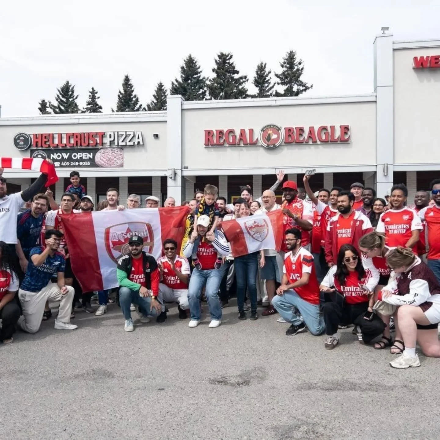 Regal Beagle Pub in Calgary was absolutely pumping after the coronation 👑🏆

#Arsenal #ArsenalCanada #Gunners #Gooners #ARSCAN